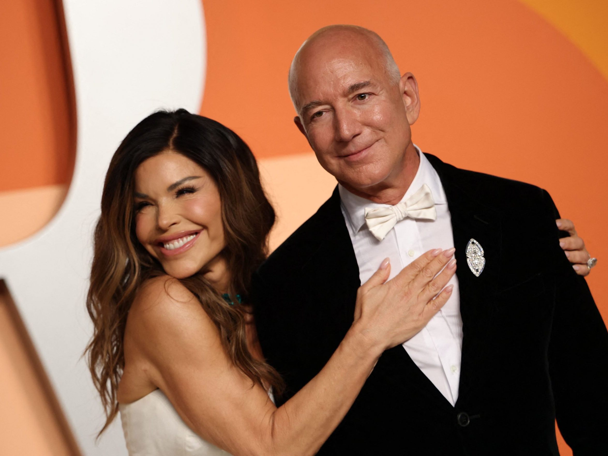 Jeff Bezos hat aus seiner ersten Ehe gelernt und sichert kurz vor der Hochzeit sein Vermögen ab.