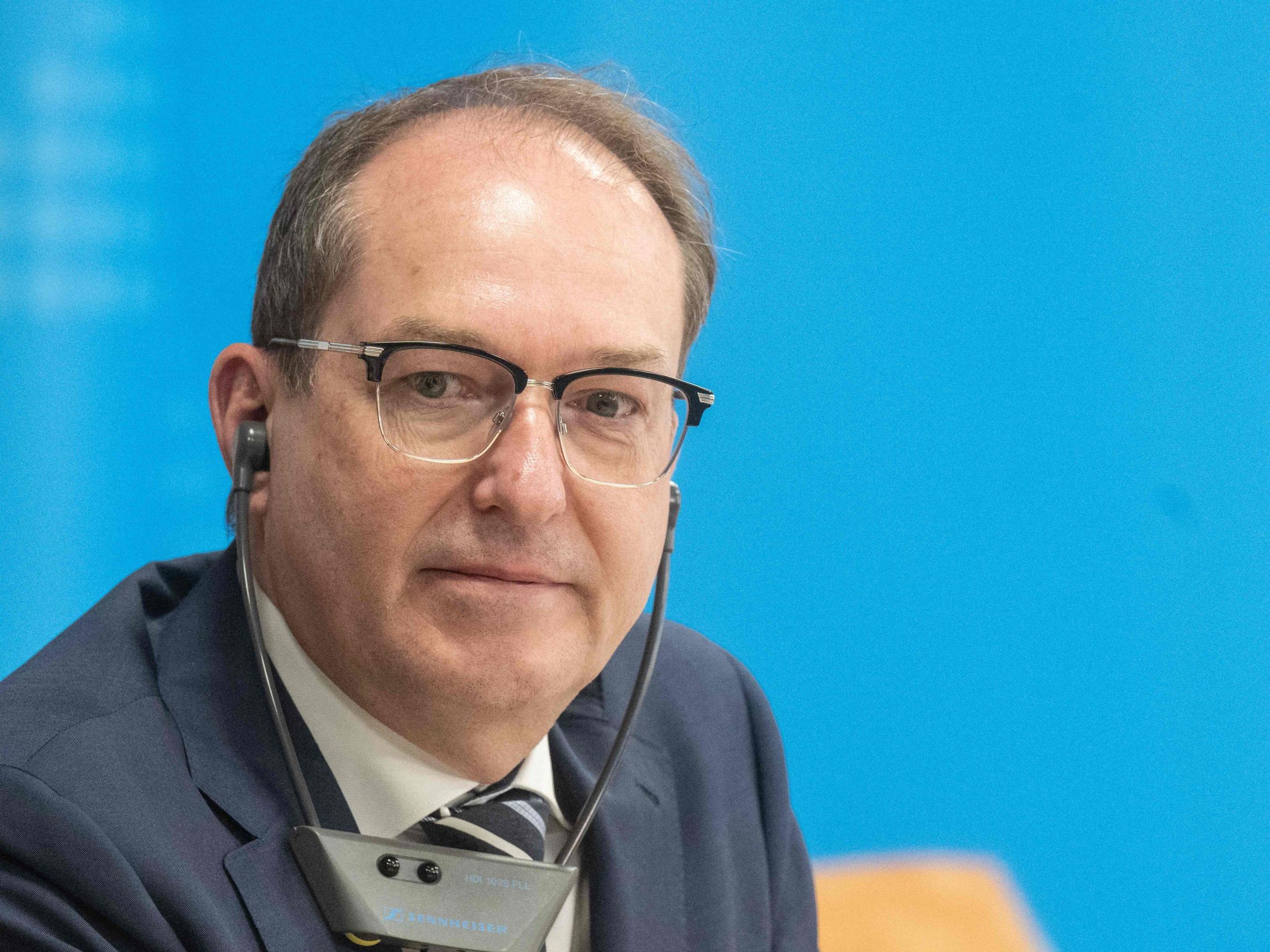 Alexander Dobrindt polarisiert mit Aussagen zur Migrationspolitik bei Maischberger. Alexander Dobrindt polarisiert mit Aussagen zur Migrationspolitik bei Maischberger.