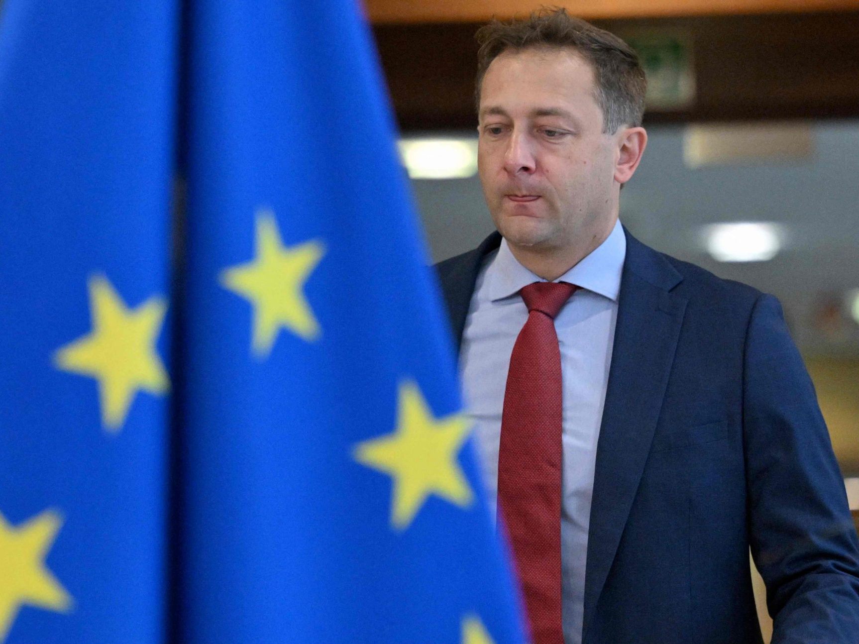 Die EU erwägt eine Senkung der Zölle auf US-Dünger als Teil eines möglichen Handelsabkommens mit Präsident Trump. (EU-Agrarkommissar Christophe Hansen rechts) Die EU erwägt eine Senkung der Zölle auf US-Dünger als Teil eines möglichen Handelsabkommens mit Präsident Trump. (EU-Agrarkommissar Christophe Hansen rechts)
