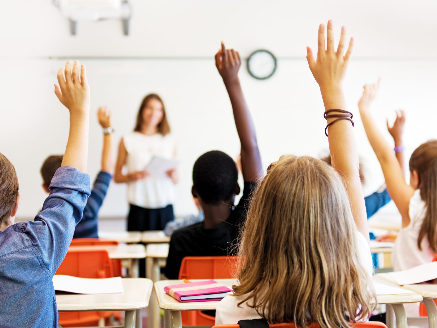 Bei Verstößen gegen die Handyregeln kann das Lehrpersonal die Geräte bis zum Ende des Schultags abnehmen.