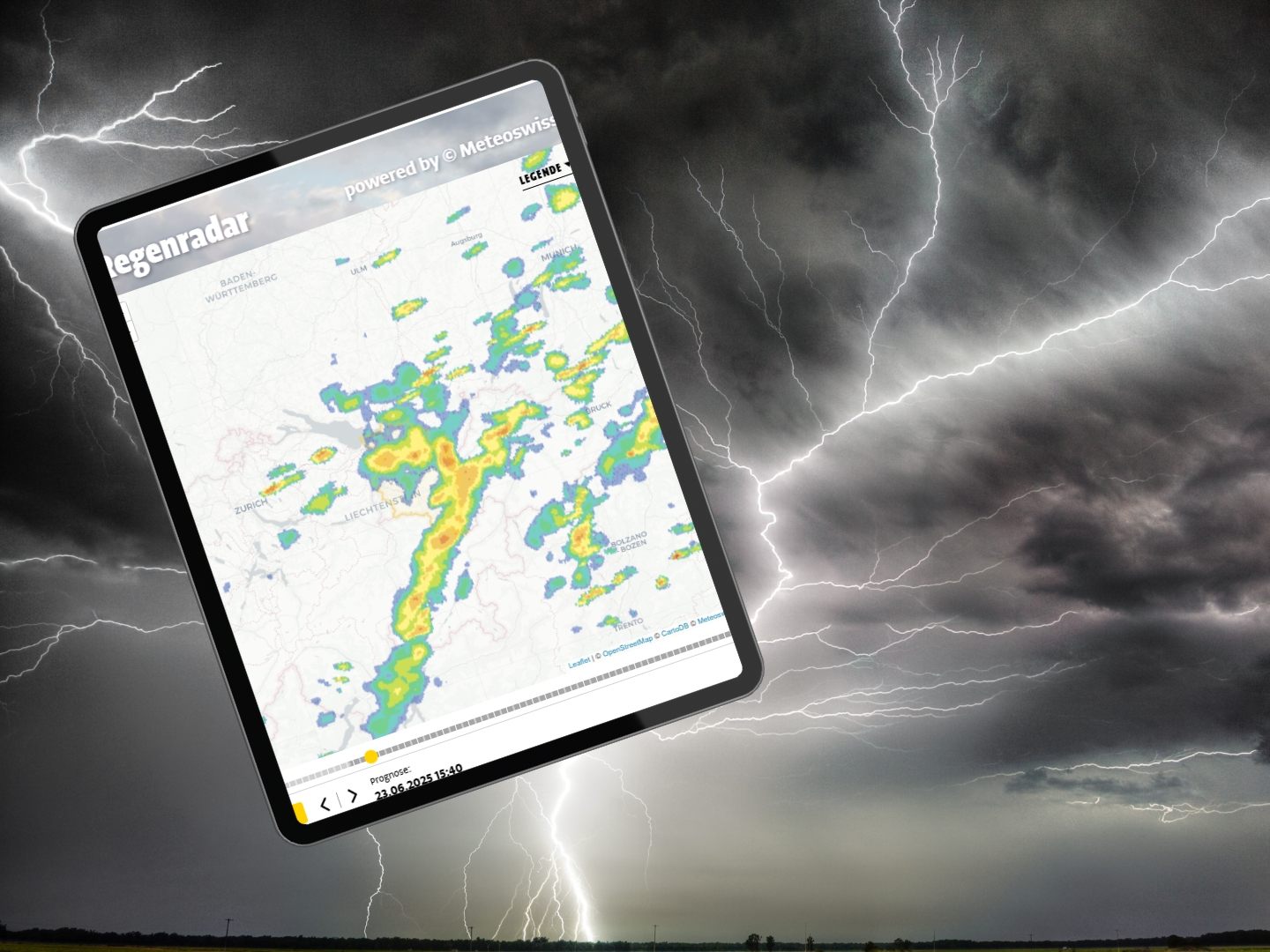 Wetterumschwung in Sicht – dunkle Wolken kündigen Gewitter und Sturm an. Wetterumschwung in Sicht – dunkle Wolken kündigen Gewitter und Sturm an.