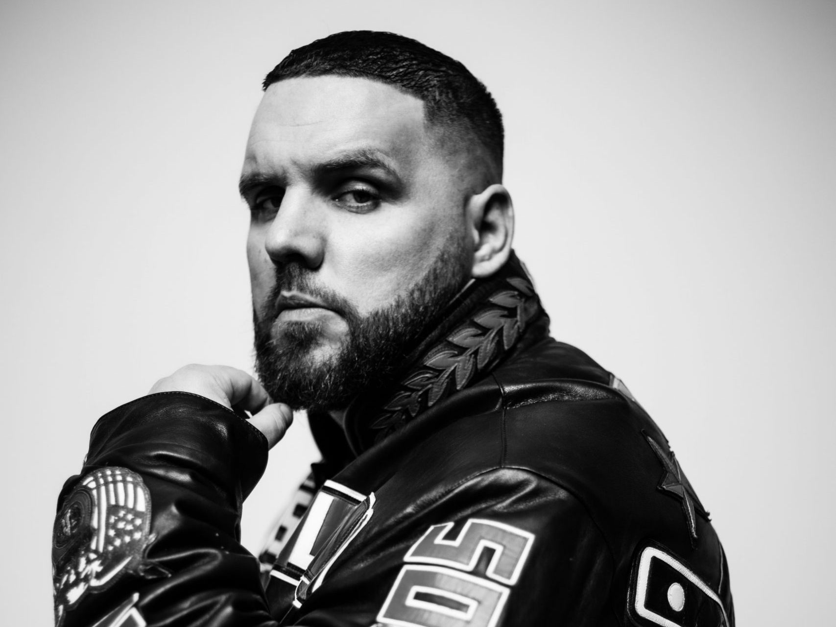 Fler zieht nach Zypern: Vom Berliner Rapper zur Casino-Connection. Gründe sind persönliche Schicksalsschläge und finanzielle Turbulenzen.