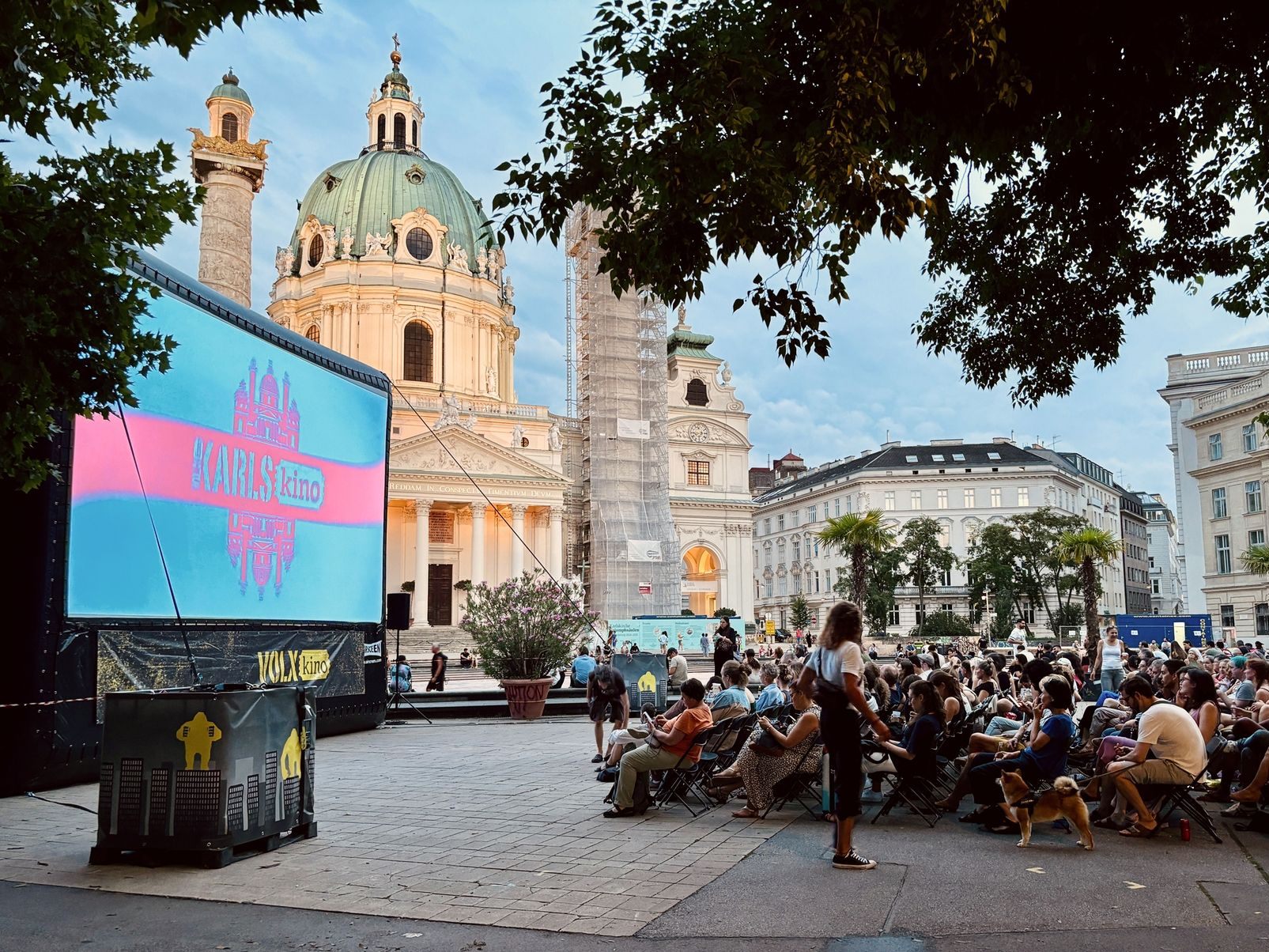 Das Filmprogramm beim KARLSkino 2025 im Überblick. Das Filmprogramm beim KARLSkino 2025 im Überblick.