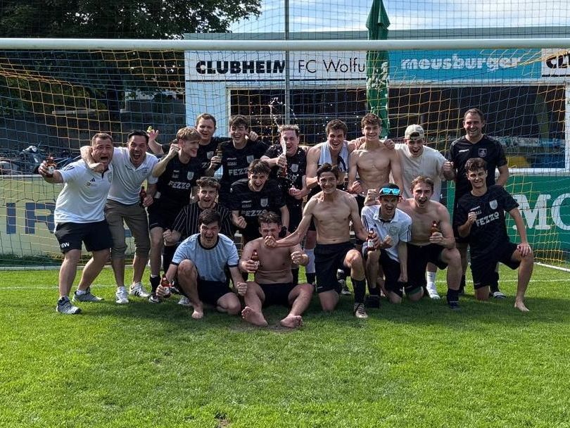 Die Kicker aus Sulzberg und Doren feierten den Aufstieg.