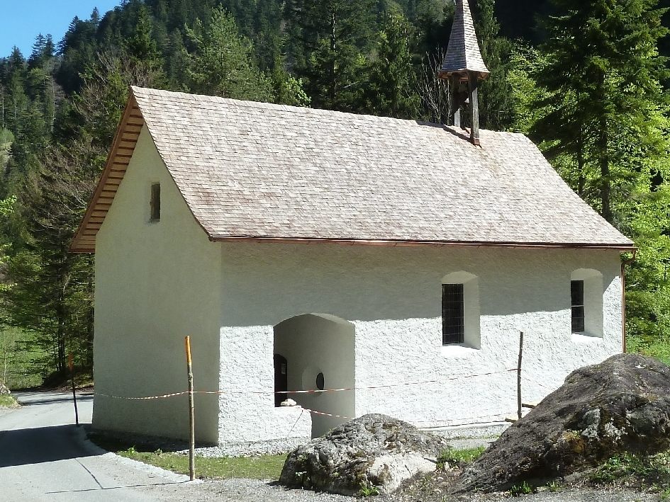 Die frisch renovierte Wallfahrtskirche Rosenkranzkönigin ist das Ziel der Wallfahrt Die frisch renovierte Wallfahrtskirche Rosenkranzkönigin ist das Ziel der Wallfahrt