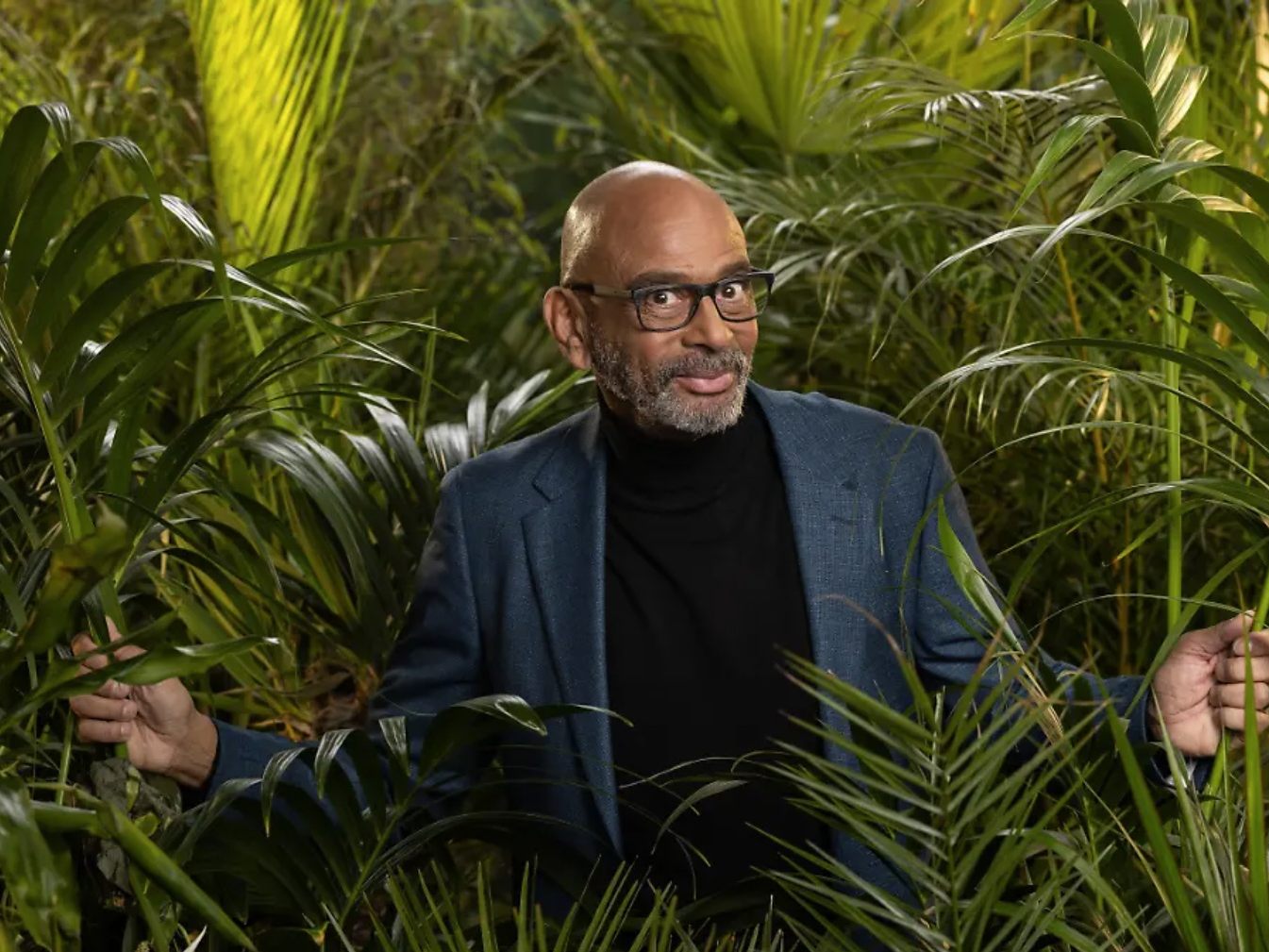 Pierre Sanoussi-Bliss kehrt 2025 in 'Unter uns' zurück. Nach Dschungelcamp-Pleite spielt er Designer Adam Wolter.