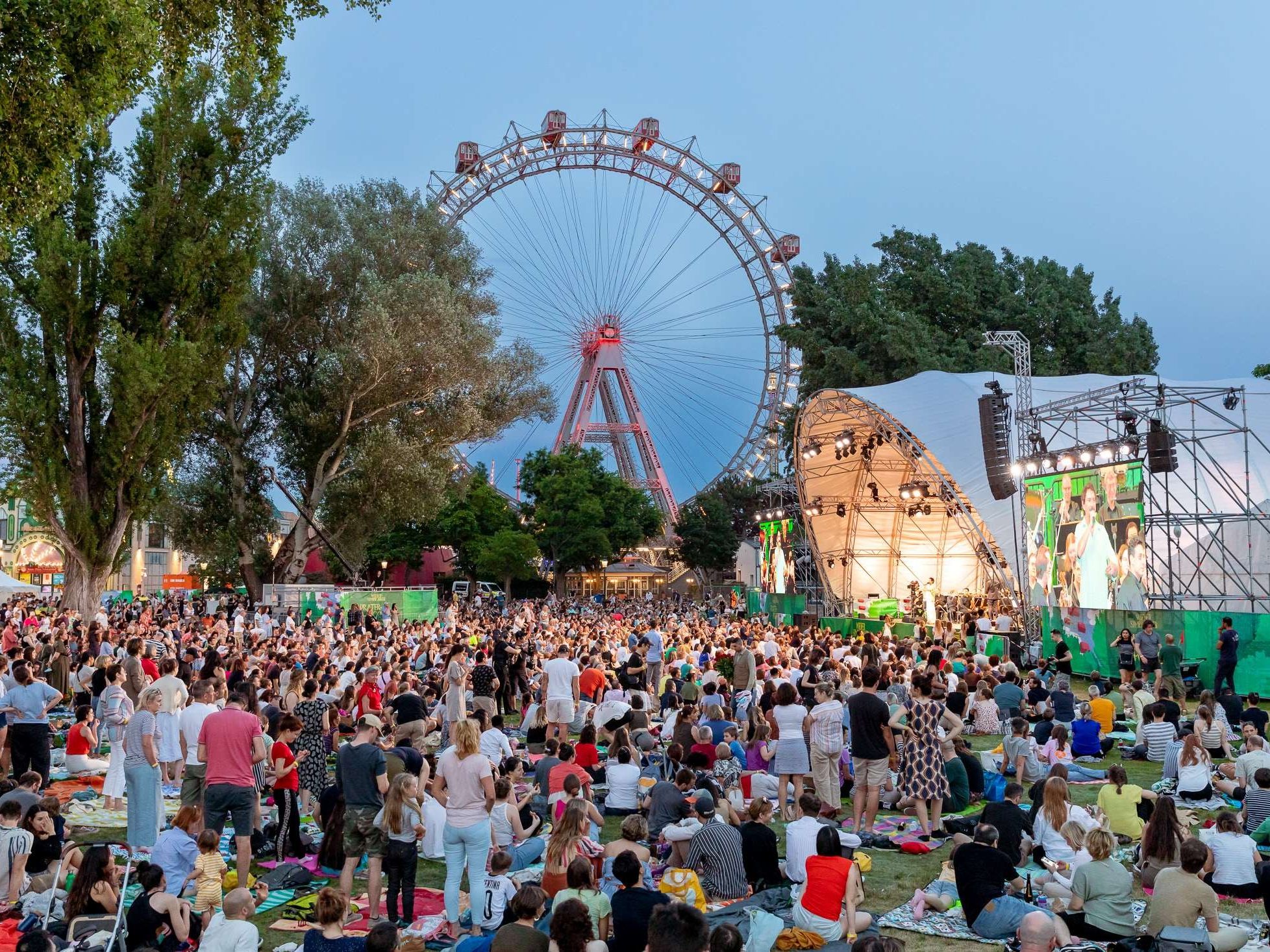 Vom 26. Juni bis 10. August bringt der Kultursommer Wien über 500 kostenlose Open‑Air‑Events mit rund 2 000 Künstler:innen in 10 Bezirke. Kultur zum Mitmachen!