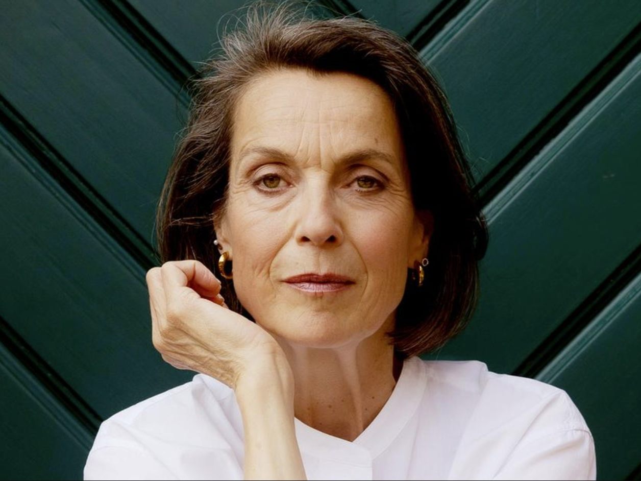 Victoria Kaiser spaltet Fans in Rote Rosen. Sabotage und Konflikte sorgen für hitzige Reaktionen. Wie geht es weiter? Victoria Kaiser spaltet Fans in Rote Rosen. Sabotage und Konflikte sorgen für hitzige Reaktionen. Wie geht es weiter?
