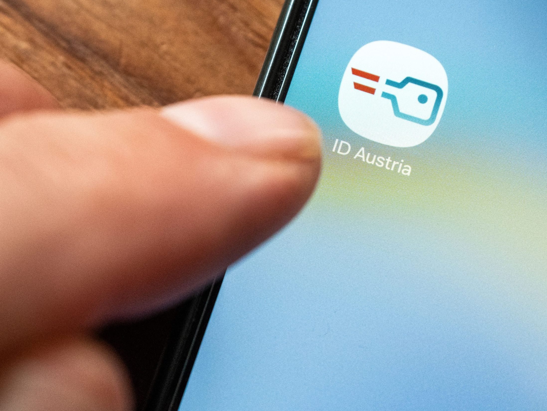 Die Verweigerung von ID Austria kostete eine Wiener Lehrerin den Job. Die Verweigerung von ID Austria kostete eine Wiener Lehrerin den Job.