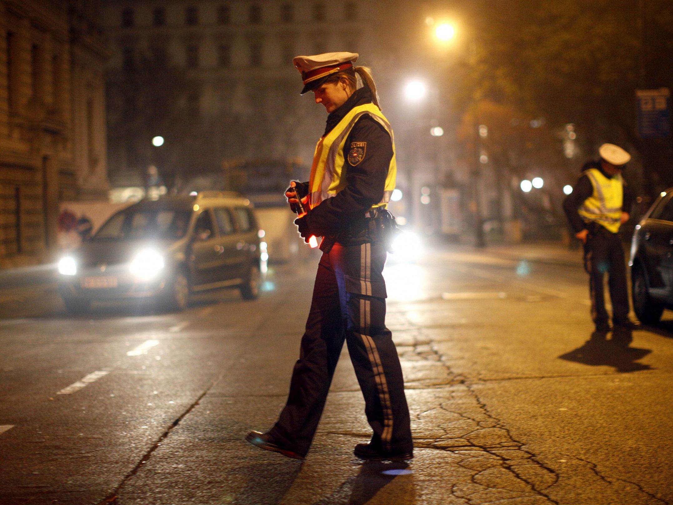Die Wiener Polizei deckte bei Kontrollen zahlreiche Verkehrsdelikte auf. Die Wiener Polizei deckte bei Kontrollen zahlreiche Verkehrsdelikte auf.
