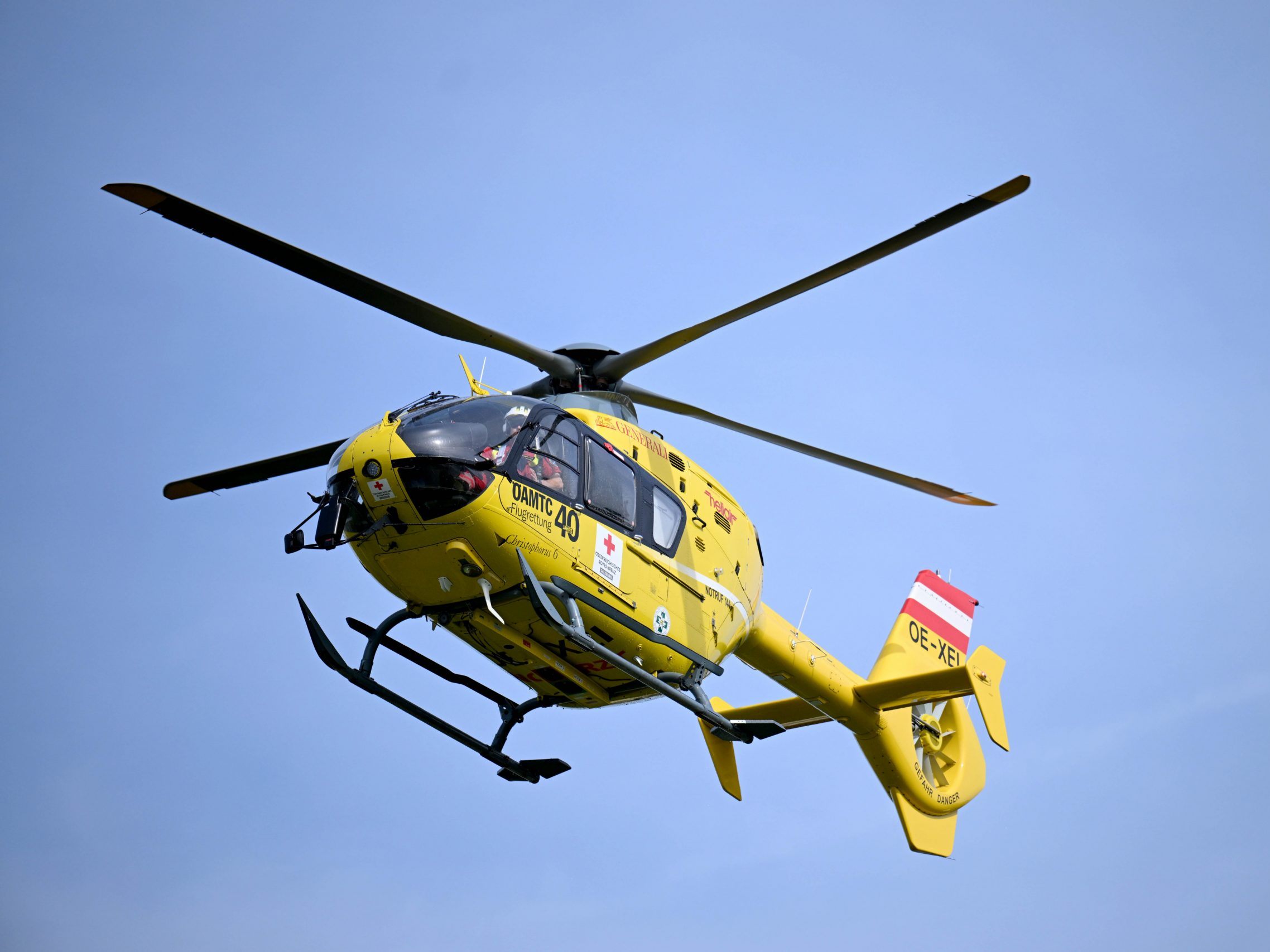 Der Schwerverletzte wurde mit dem Hubschrauber ins Spital geflogen.
