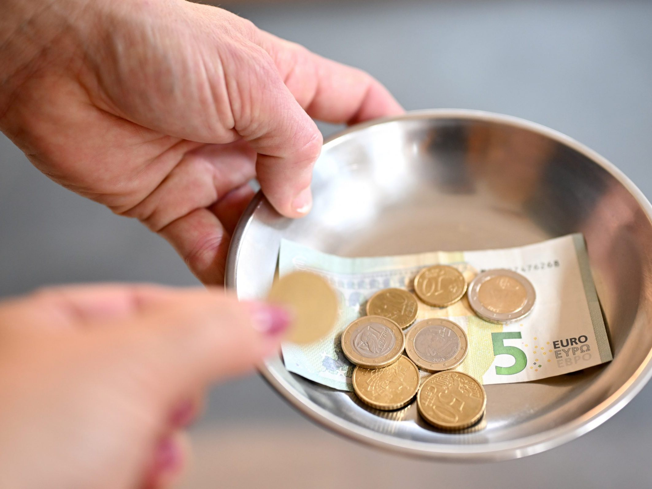 Trinkgelder wegen vermehrten Kartenzahlungen besser überprüfbar. Trinkgelder wegen vermehrten Kartenzahlungen besser überprüfbar.