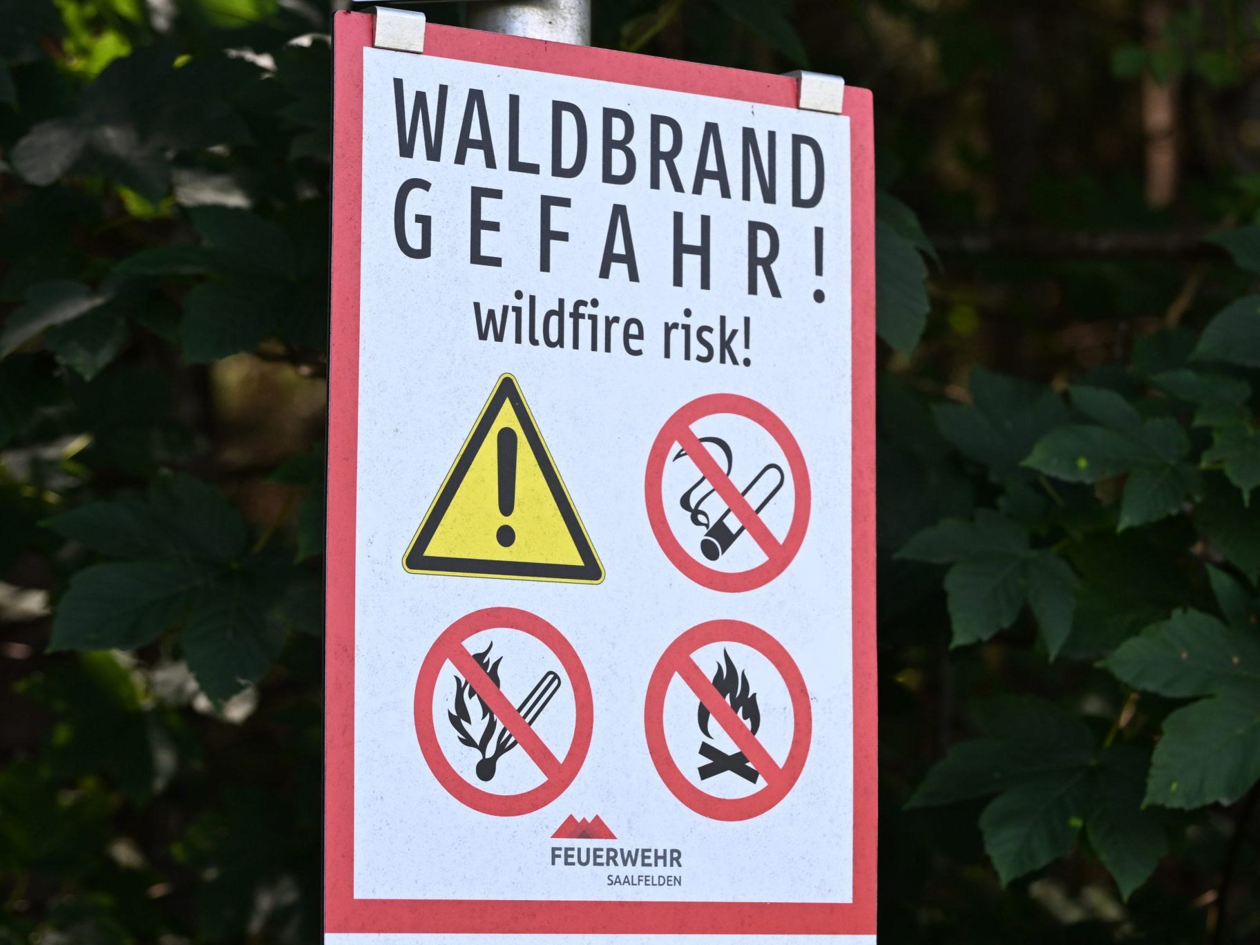 Die Gefahr weiterer Waldbrände ist hoch.