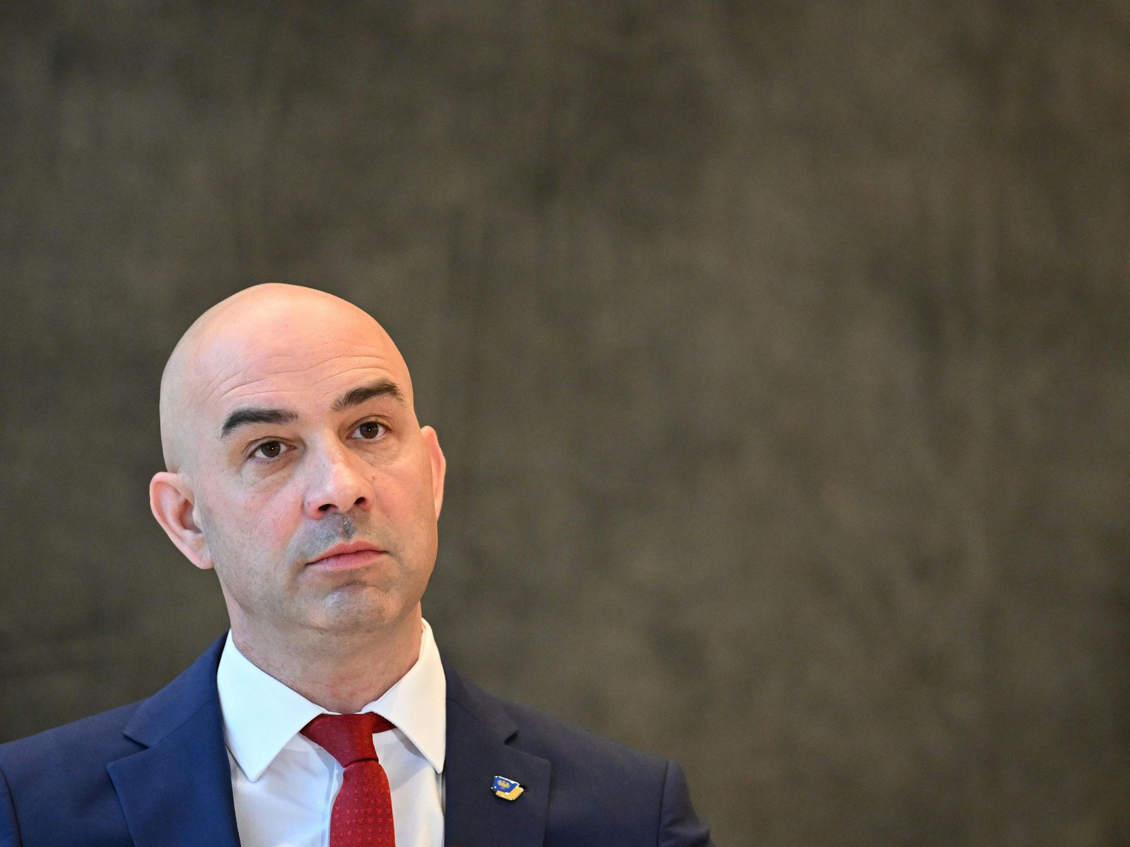 Christoph Luisser ist Volksanwalt - und passionierter Eisschwimmer. Christoph Luisser ist Volksanwalt - und passionierter Eisschwimmer.
