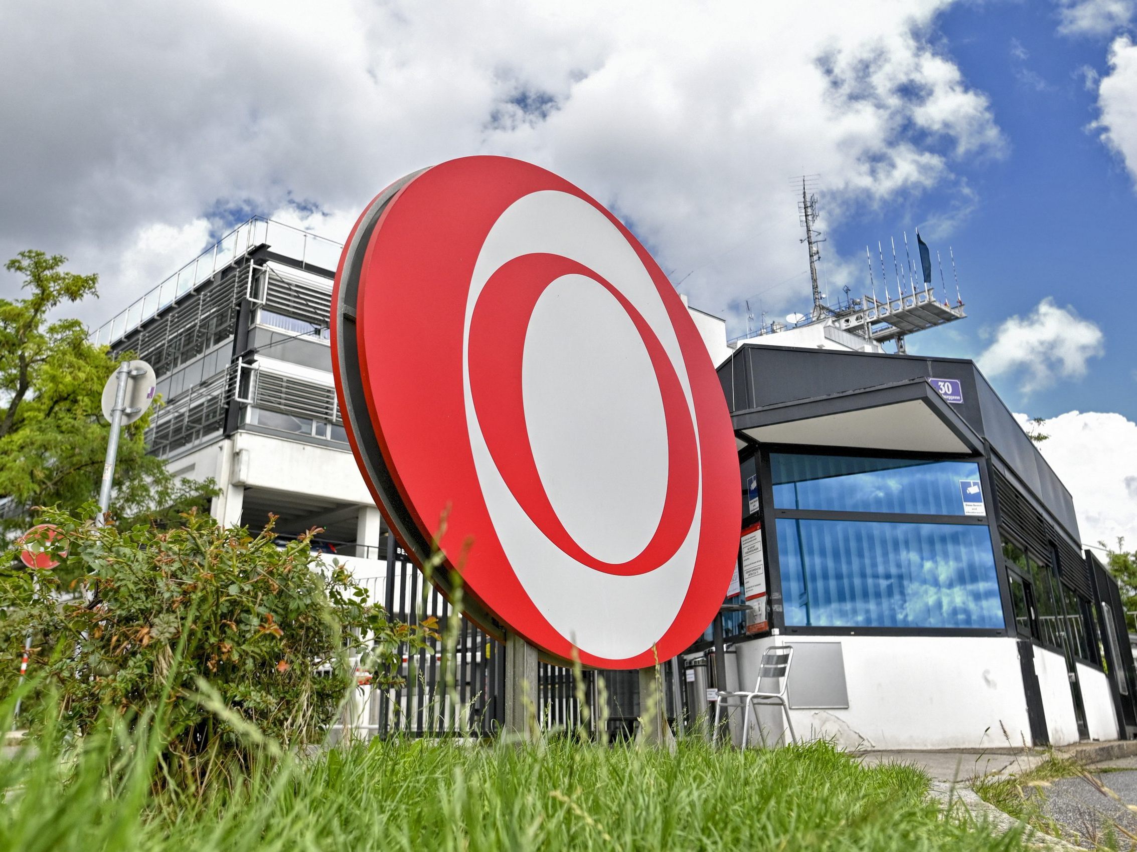 710 Millionen Euro und kaum Neues? ORF zeigt fast nur Archivmaterial 710 Millionen Euro und kaum Neues? ORF zeigt fast nur Archivmaterial