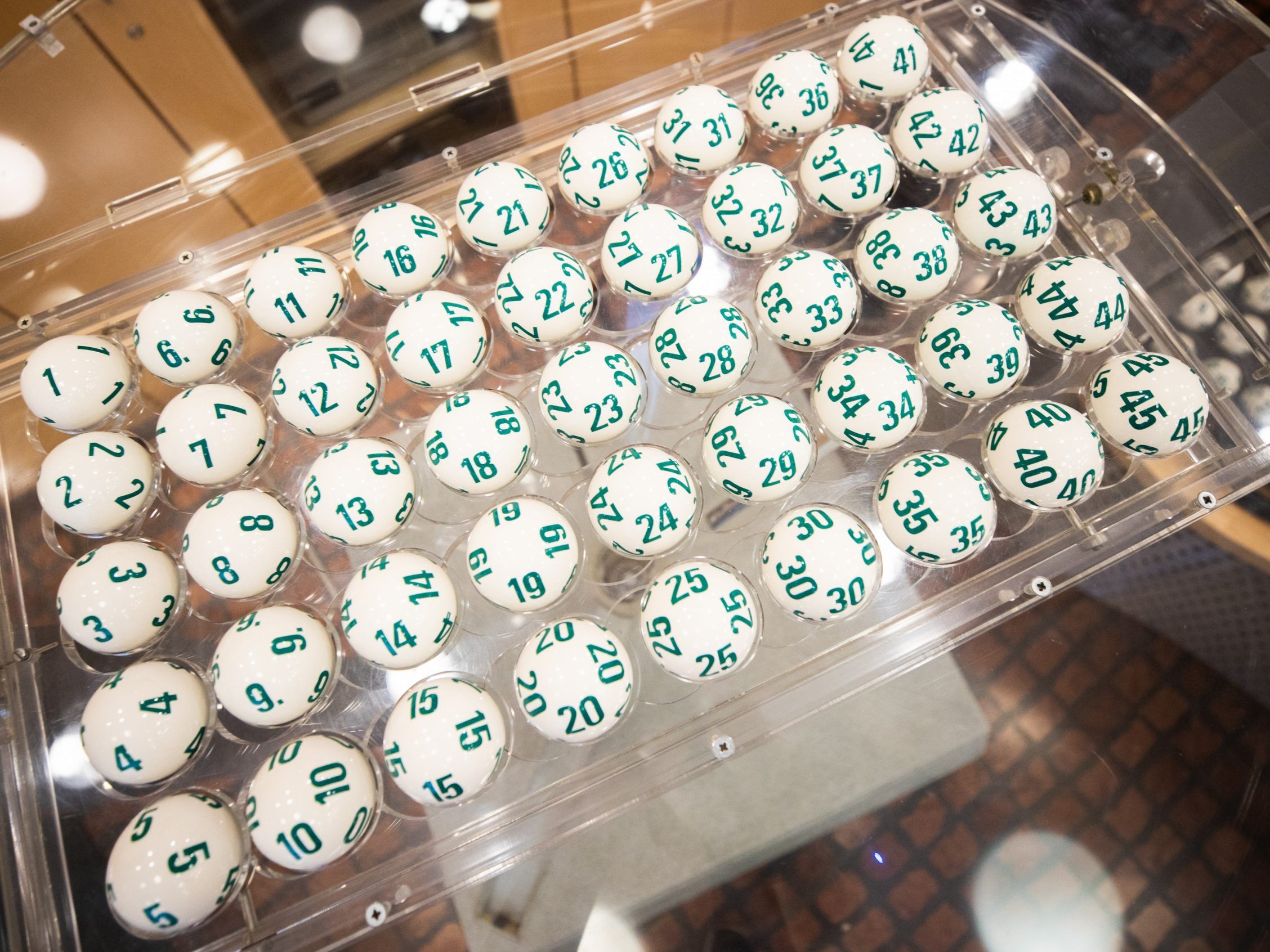 Beim Lotto-Doppeljackpot geht es um rund 2,2 Millionen Euro.