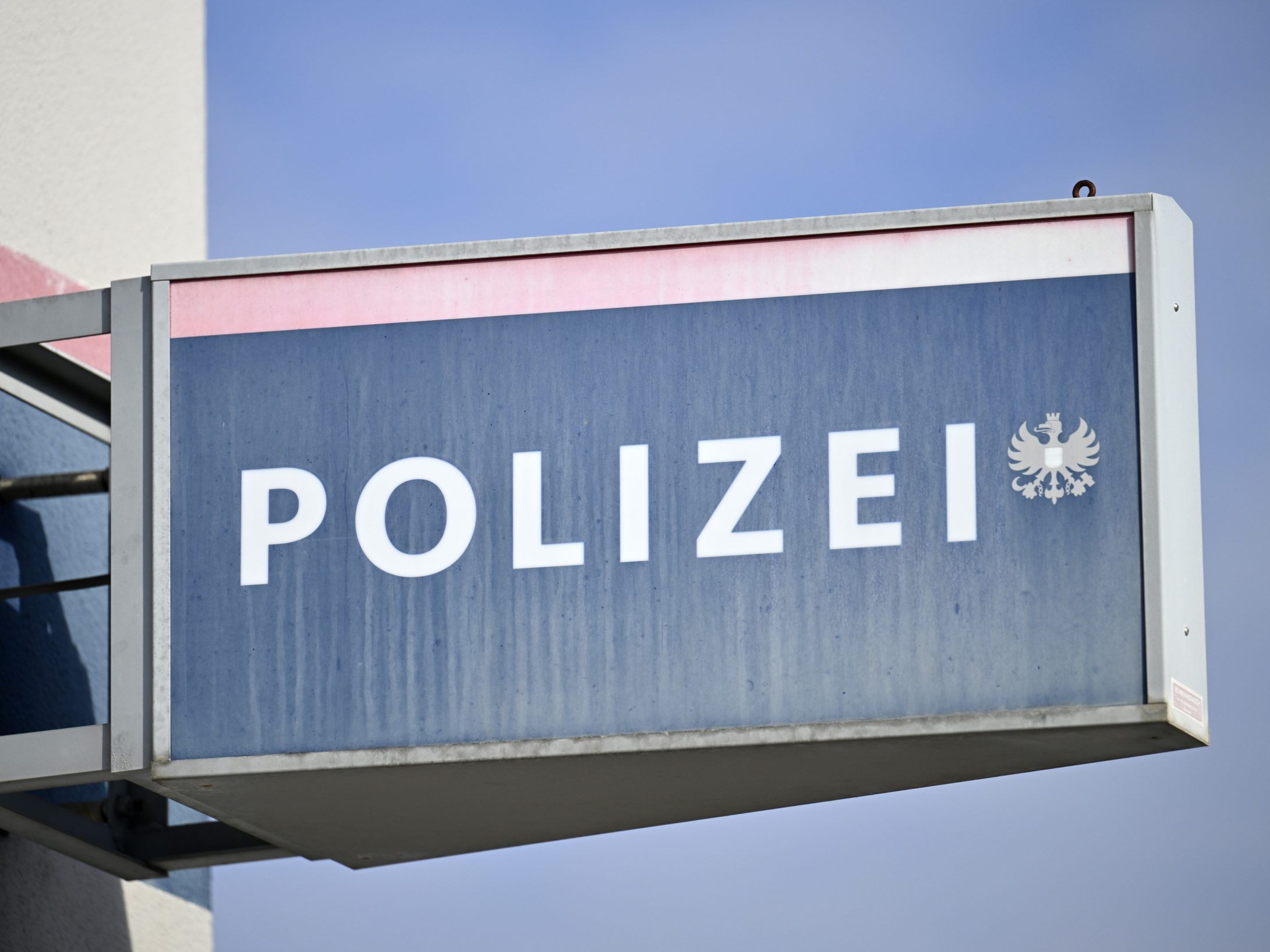 Der Staatsschutz ermittelt nach dem Vorfall in Wien-Floridsdorf. Der Staatsschutz ermittelt nach dem Vorfall in Wien-Floridsdorf.