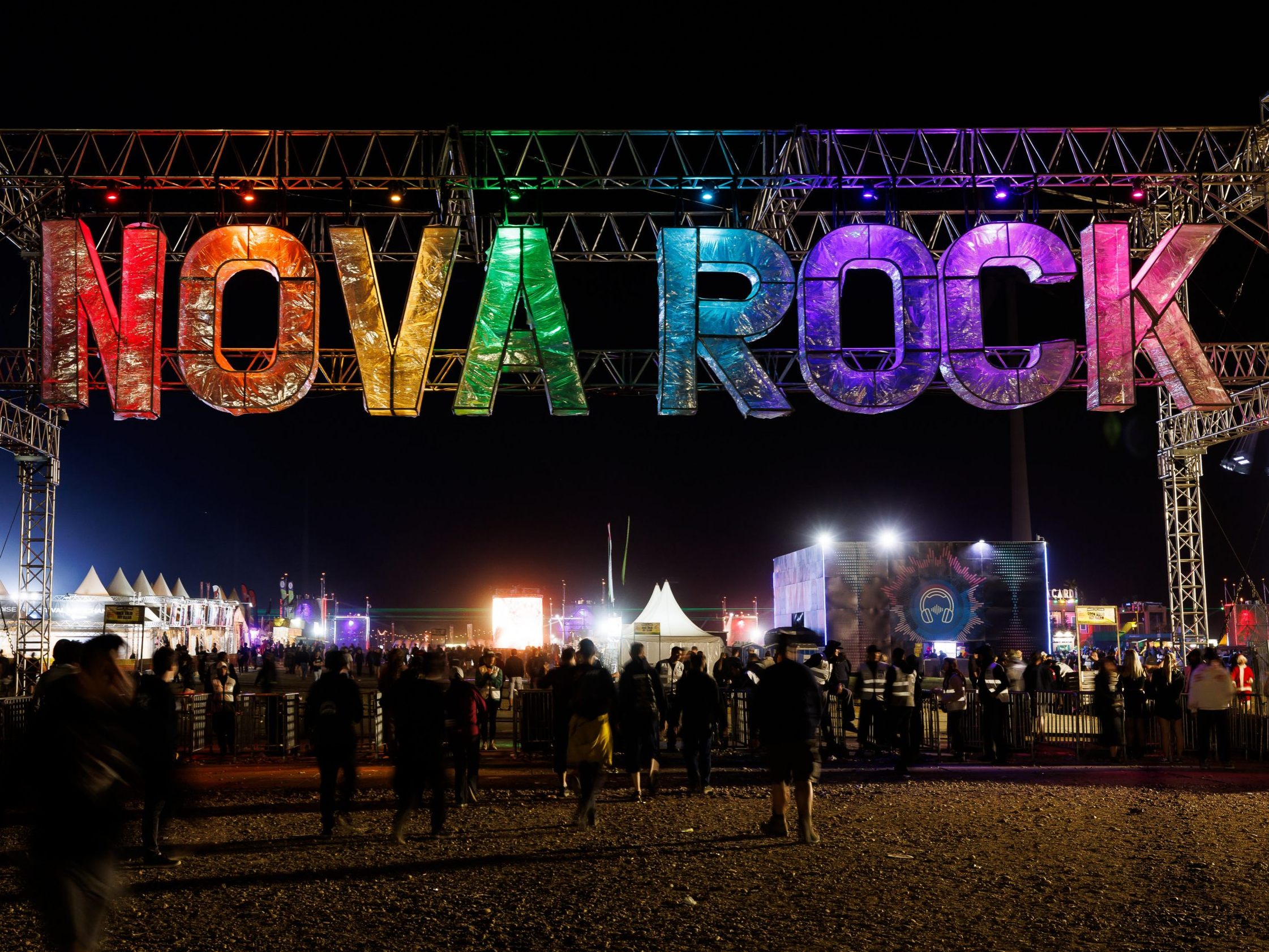 Der Nova Rock Ticketpreis ist nun inklusive Müllentsorgung.