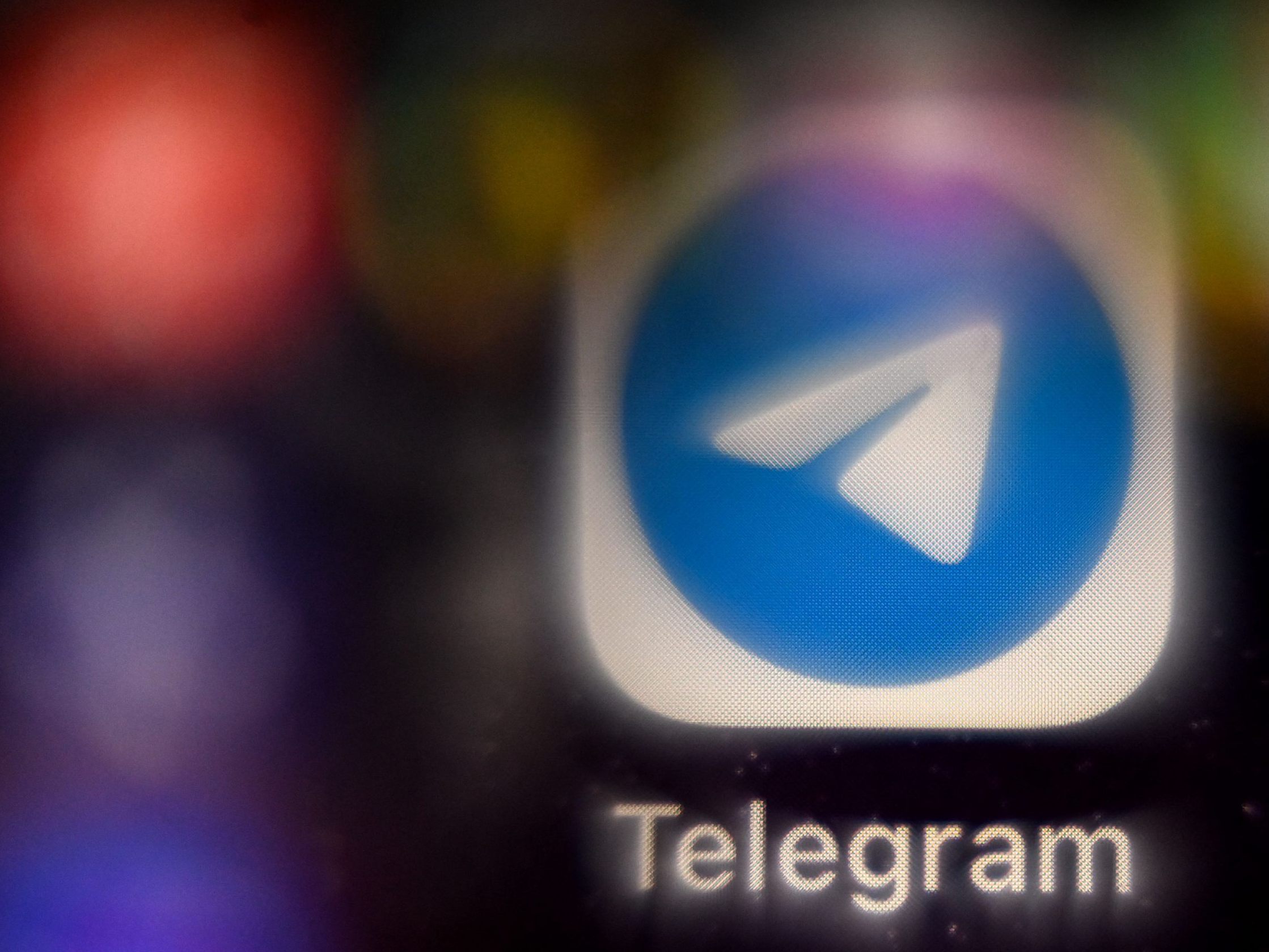 Telegram wird zur kommerziellen Plattform für Verschwörungstheoretiker. Telegram wird zur kommerziellen Plattform für Verschwörungstheoretiker.