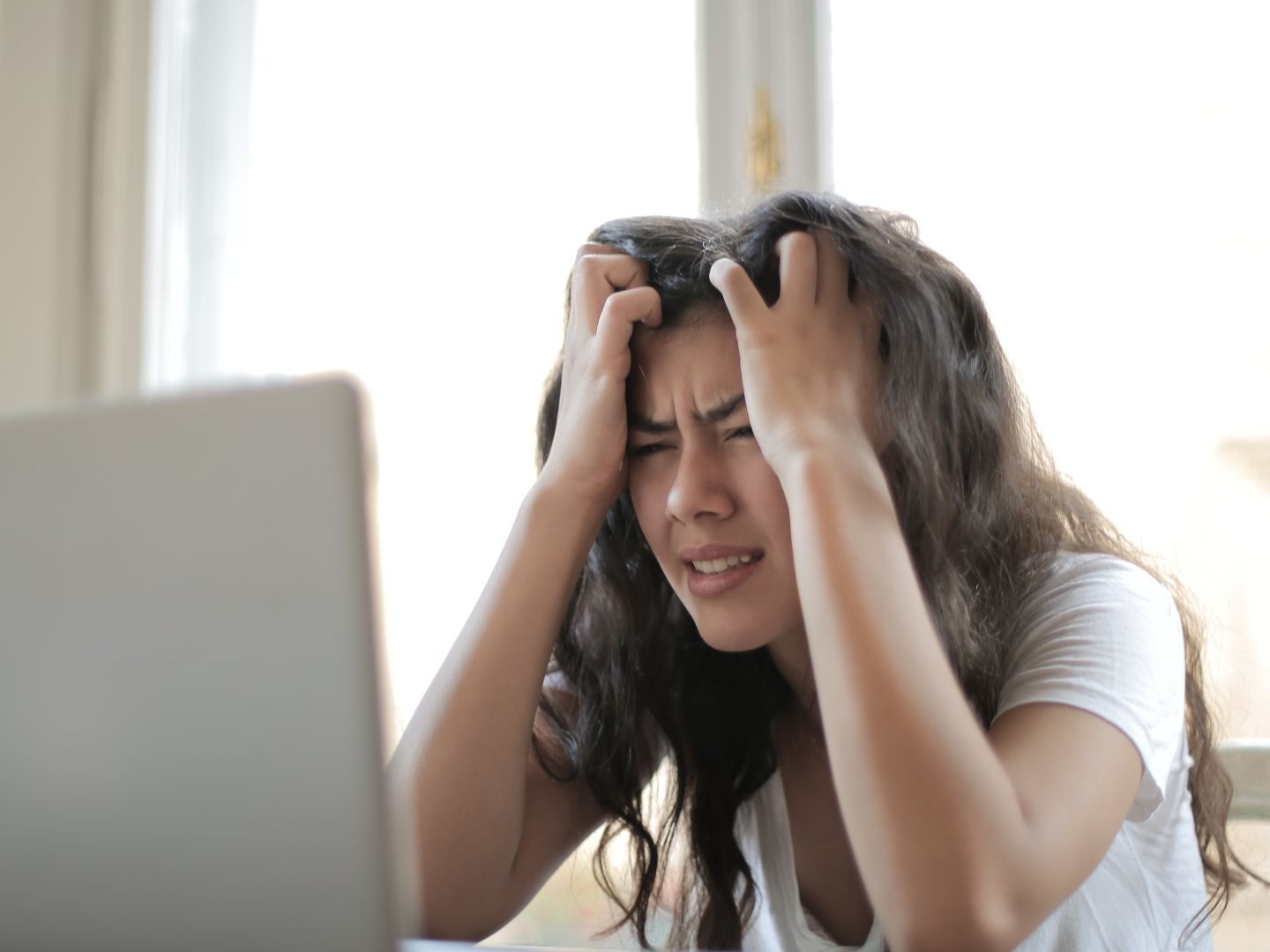 Fast jeder zweite Österreicher zeigt Symptome von Burnout. Fast jeder zweite Österreicher zeigt Symptome von Burnout.