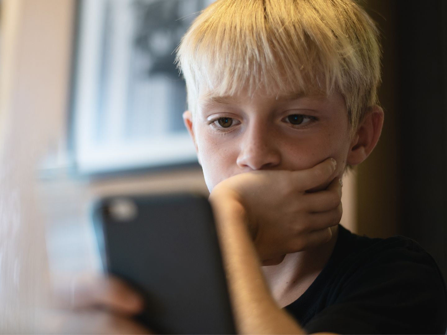 Immer mehr Jugendliche zeigen Anzeichen von Mediensucht. Immer mehr Jugendliche zeigen Anzeichen von Mediensucht.