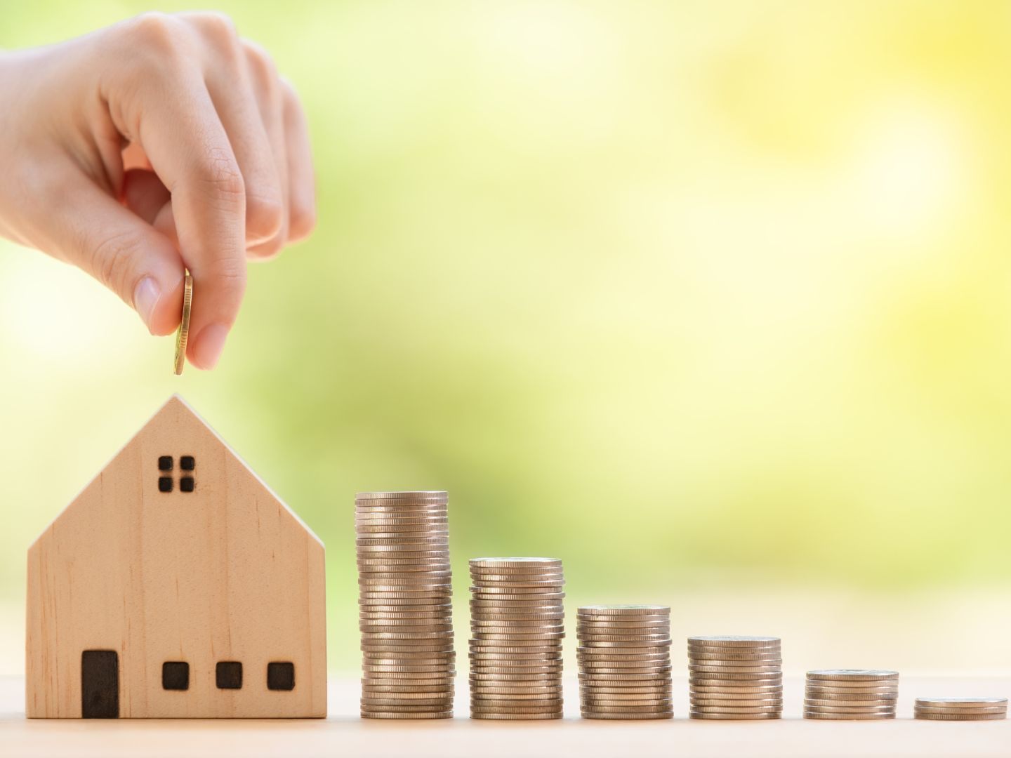 Förderungen von Bund und Ländern können den Immobilienkauf erheblich erleichtern.