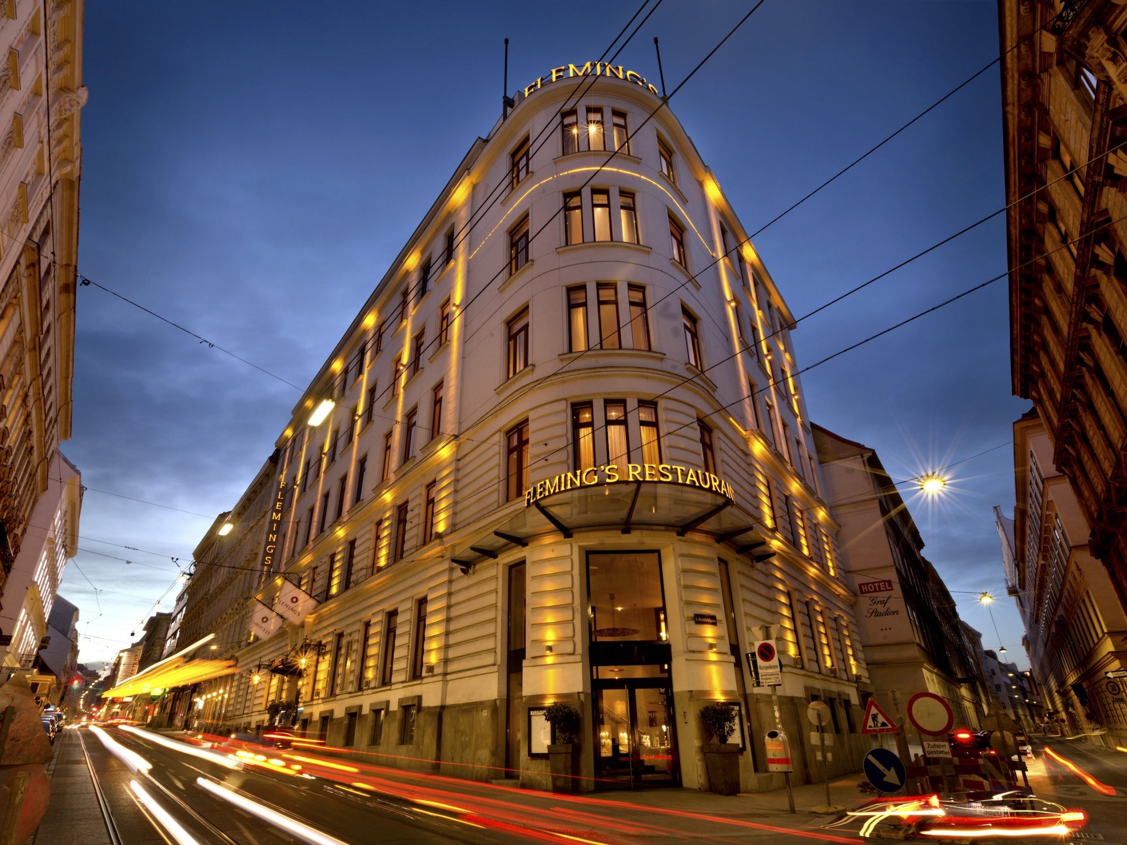Wir verlosen zwei Übernachtungen im Flemings Hotel nach Wahl. Wir verlosen zwei Übernachtungen im Flemings Hotel nach Wahl.
