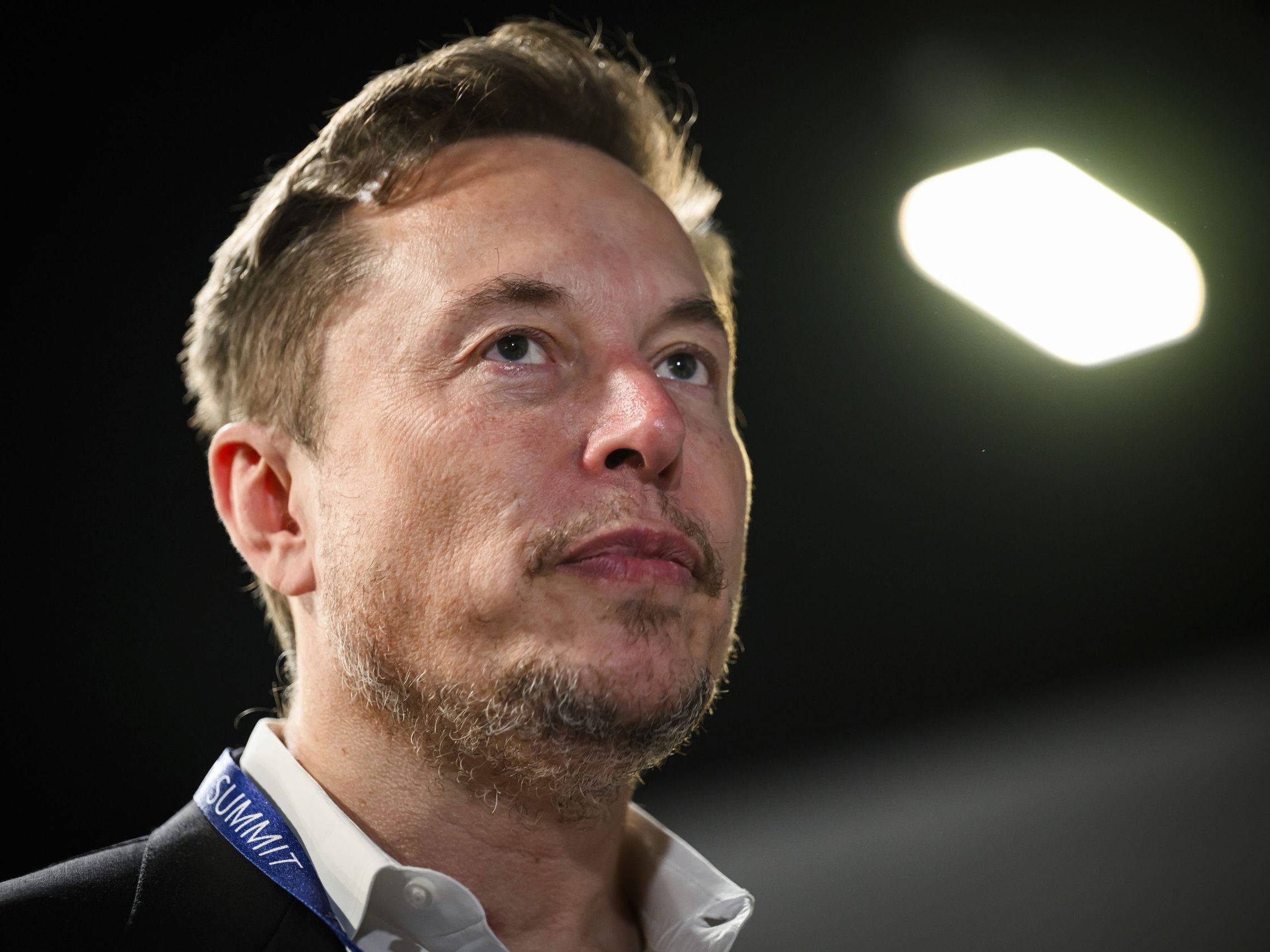Entdecken Sie Elon Musks KI-Chatbot Ani: Zwischen Skandal und Innovation. Erfahren Sie mehr über die umstrittene Technologie von xAI. Entdecken Sie Elon Musks KI-Chatbot Ani: Zwischen Skandal und Innovation. Erfahren Sie mehr über die umstrittene Technologie von xAI.