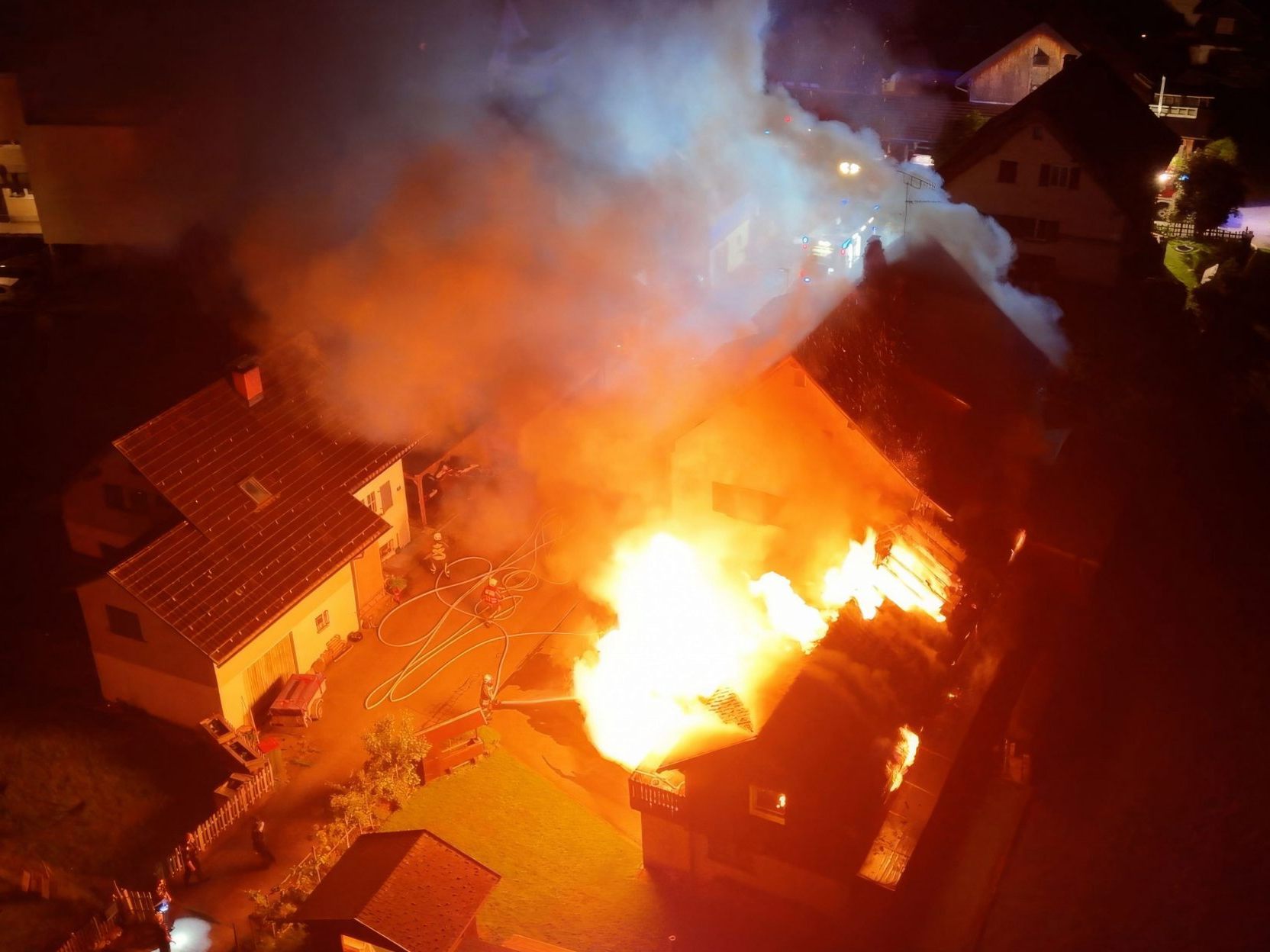 Großeinsatz für die Feuerwehren in der Nacht auf Donnerstag in Lochau.