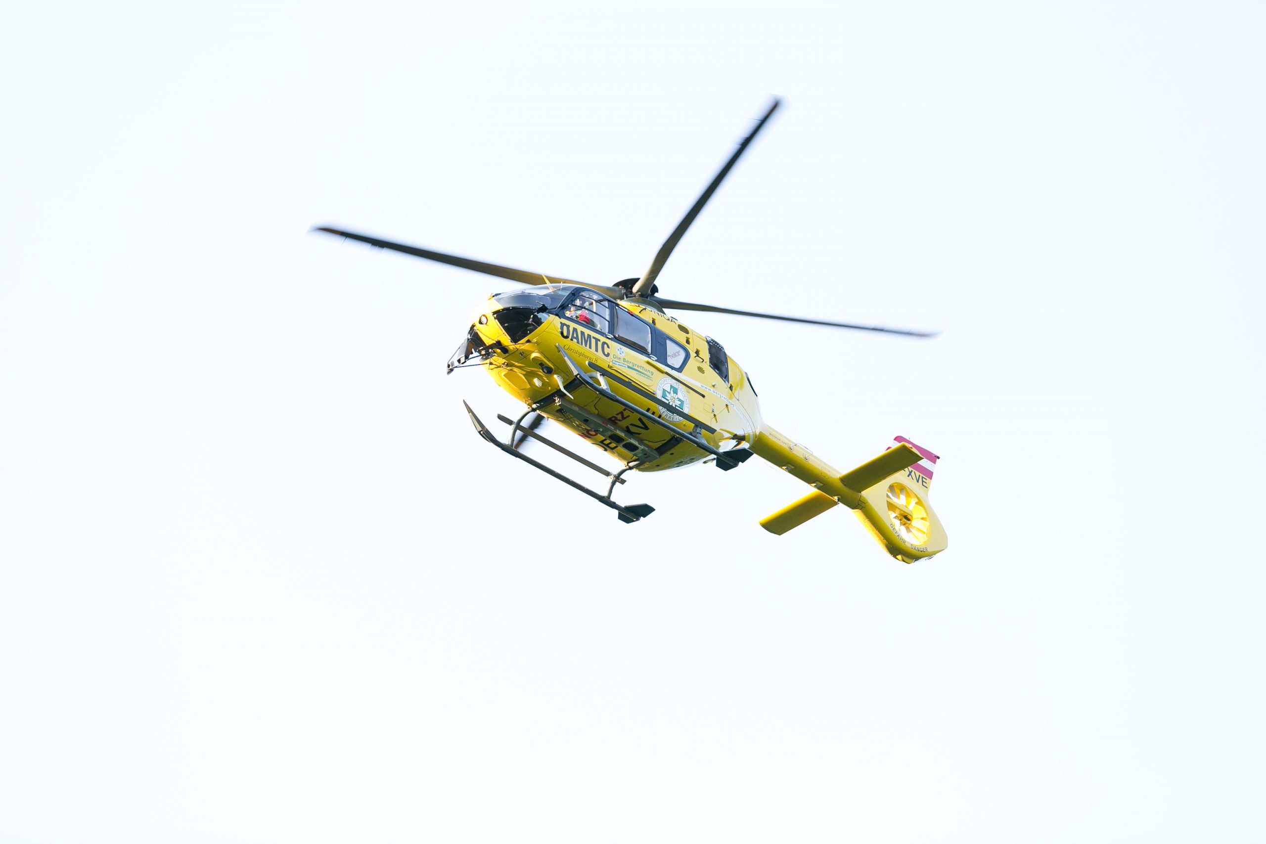 Fraxern am 3.7.2025 VU Verkehrsunfall Arbeitsunfall, Mann ist