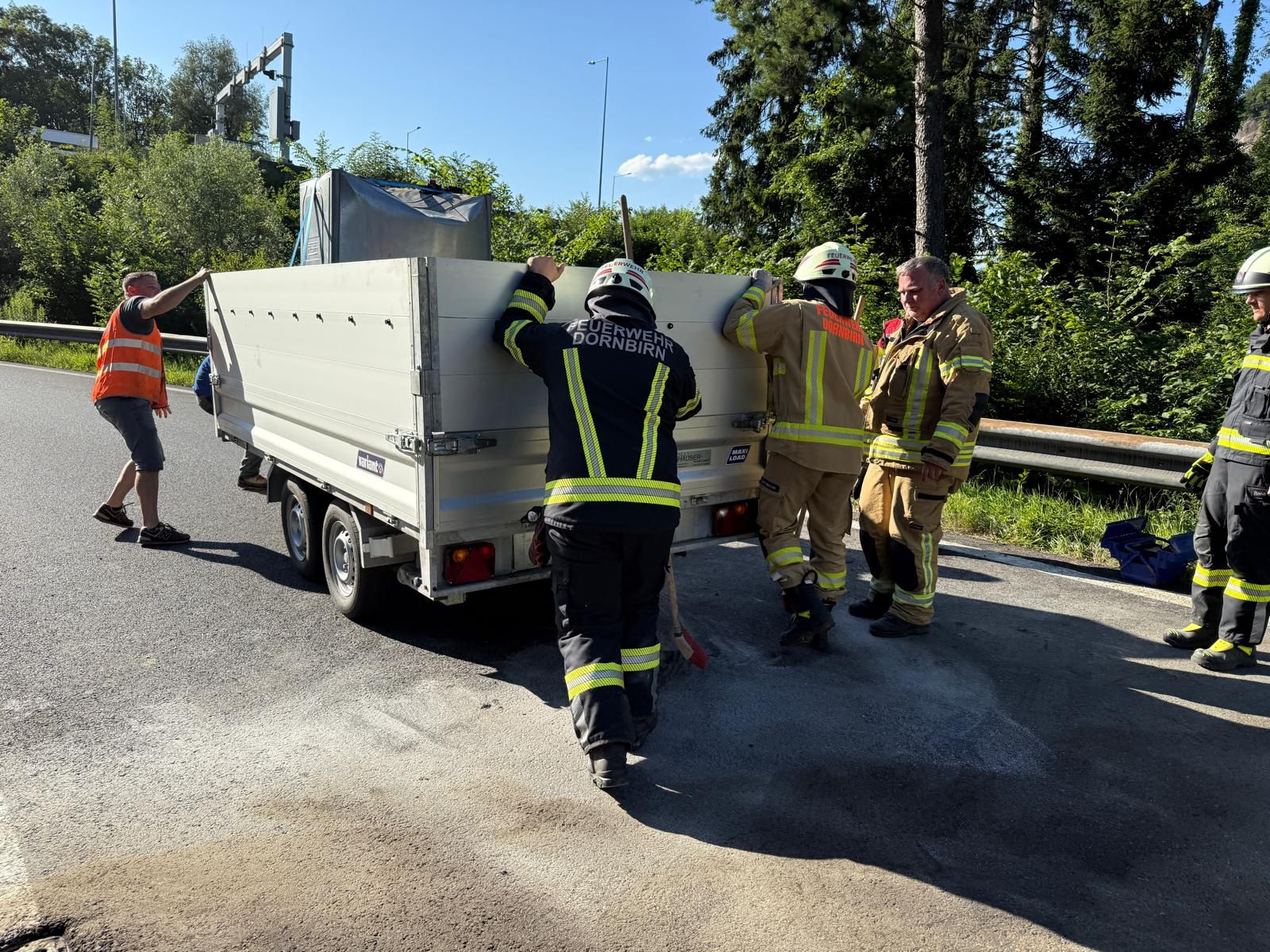 Einsatz bei der A14-Abfahrt Bregenz Einsatz bei der A14-Abfahrt Bregenz