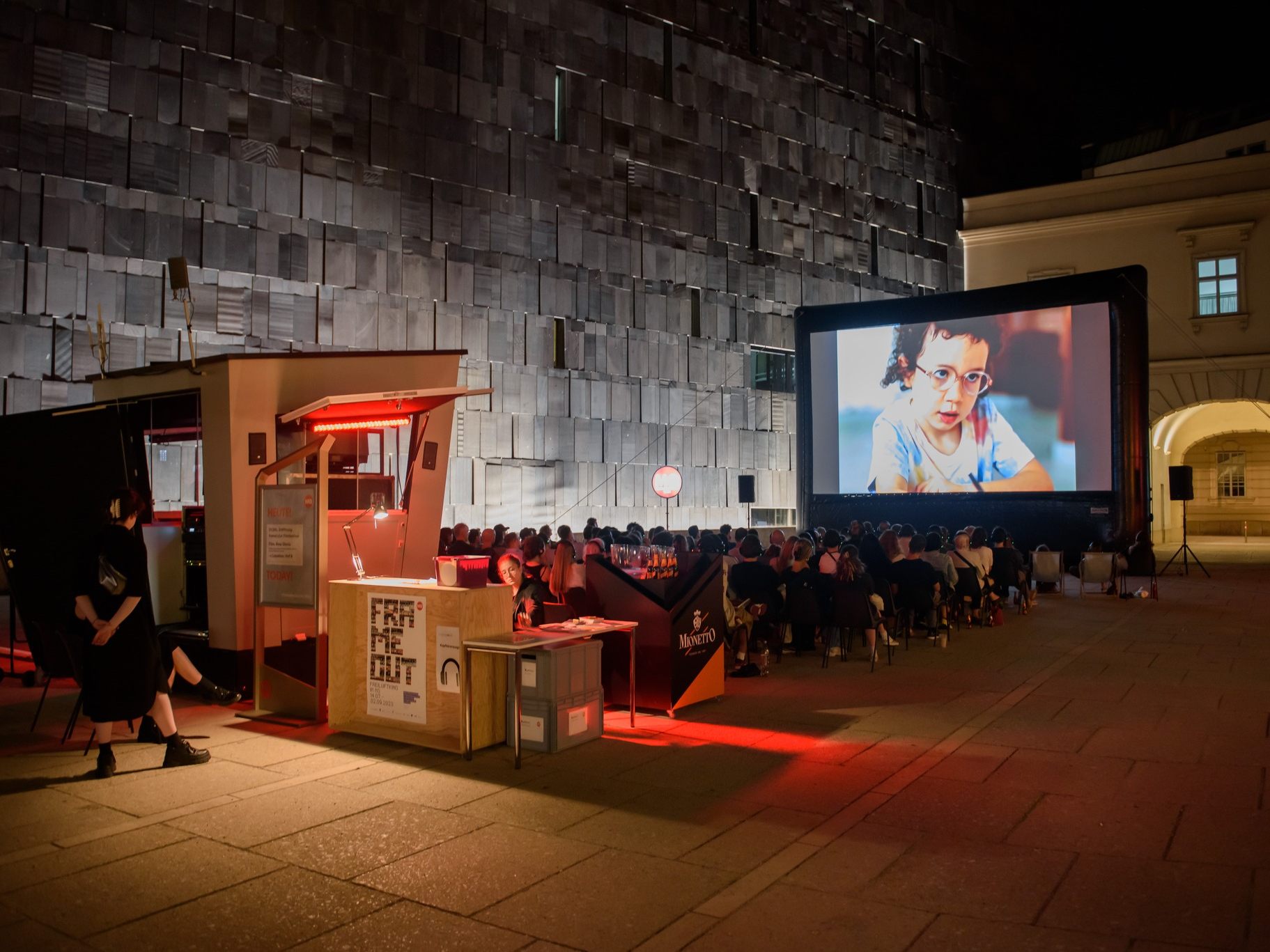 Das Programm beim frame[o]ut 2025 im Wiener MQ.