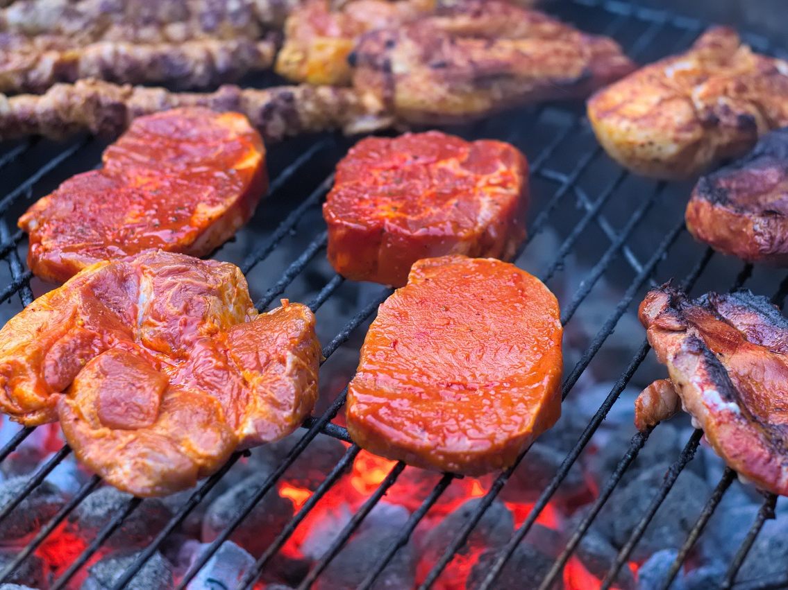 Jedes vierte beworbene Grillfleisch-Produkt stammt aus dem Ausland. Jedes vierte beworbene Grillfleisch-Produkt stammt aus dem Ausland.