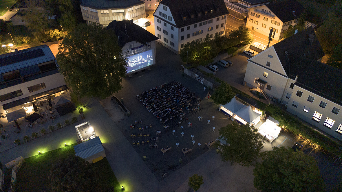 In der zweiten Halbzeit des Rankweiler Sommers wird wieder zur Reihe „Filme unter Sternen geladen“. In der zweiten Halbzeit des Rankweiler Sommers wird wieder zur Reihe „Filme unter Sternen geladen“.