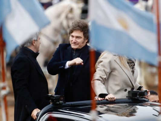 Argentiniens ultraliberaler Präsident Milei ruft FPÖ-Sympathien hervor Argentiniens ultraliberaler Präsident Milei ruft FPÖ-Sympathien hervor