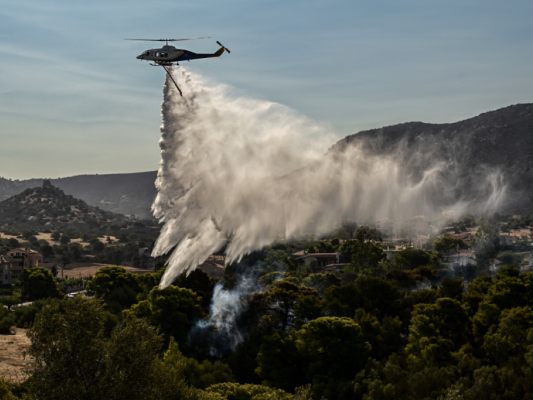 Seit 06.00 Uhr in der Früh sind die Löschflugzeuge weiter im Einsatz
