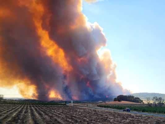 Seit mehreren Tagen kämpfen die Einsatzkräfte gegen die Flammen
