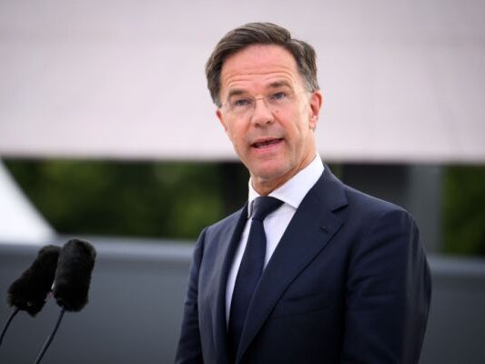 Rutte betont zugleich, die Ukraine sei ein souveräner Staat