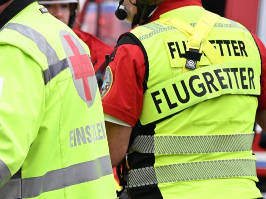 Zwei Personen befinden sich nach dem Crash im Spital Zwei Personen befinden sich nach dem Crash im Spital