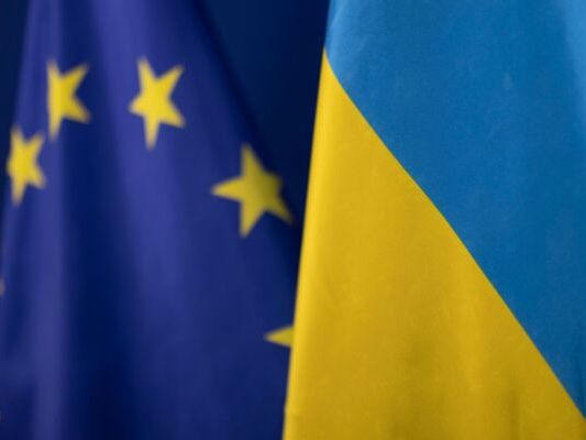EU stellt sich hinter die Ukraine EU stellt sich hinter die Ukraine