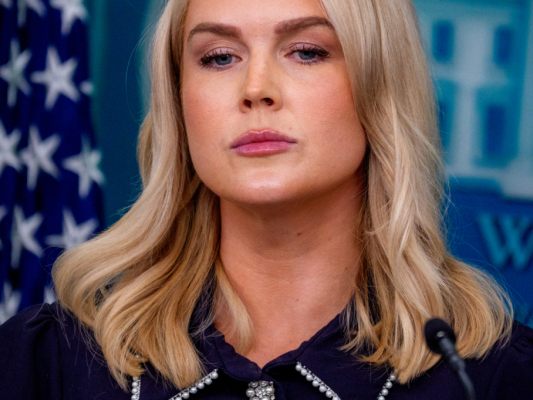 Trumps Pressesprecherin verkündet Details zum Gipfeltreffen Trumps Pressesprecherin verkündet Details zum Gipfeltreffen