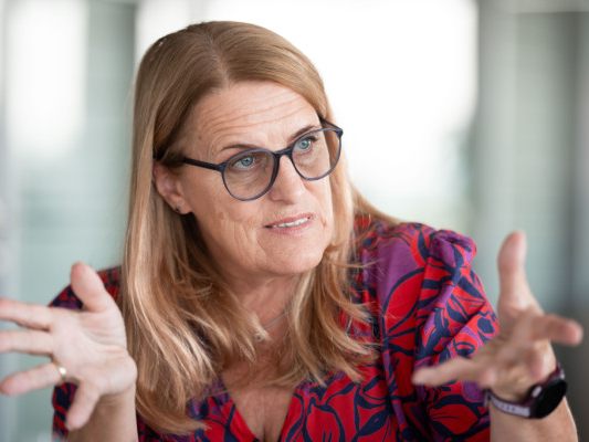 Staatssekretärin Ulrike Königsberger-Ludwig beim APA-Gespräch