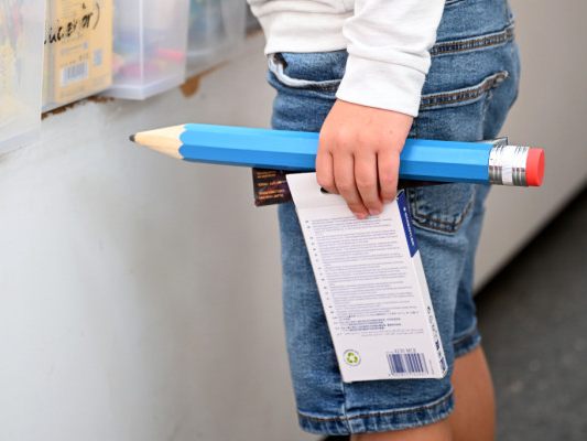 Für Wirbel sorgt eine Ausschreibung für eine Lehrerstelle in Baden Für Wirbel sorgt eine Ausschreibung für eine Lehrerstelle in Baden