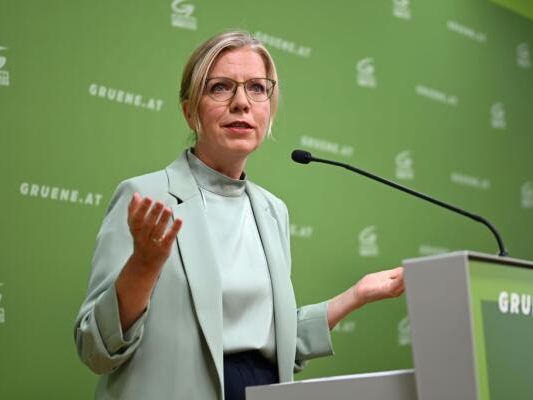 Gewessler sieht die Regierung in "Lifestyle"-Teilzeit Gewessler sieht die Regierung in "Lifestyle"-Teilzeit