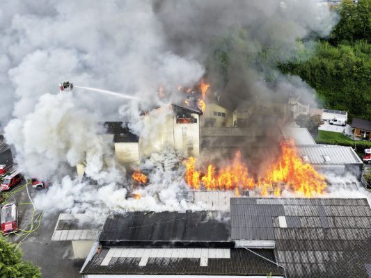 Die Anlage stand im Vollbrand Die Anlage stand im Vollbrand