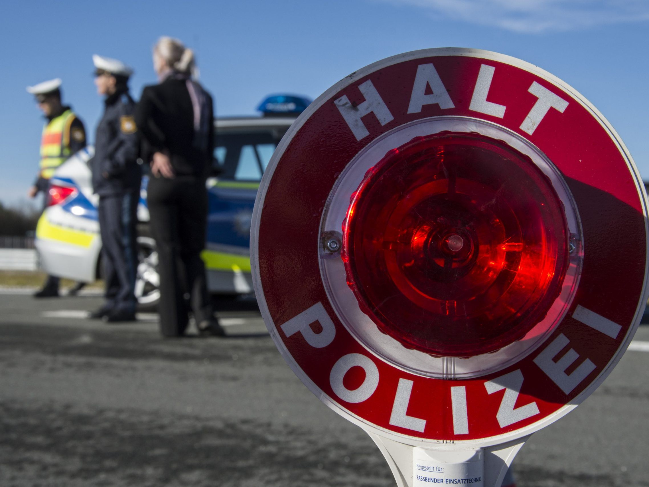 Festnahme an der Grenze: Österreicher attackiert Polizisten. (Symbolbild)