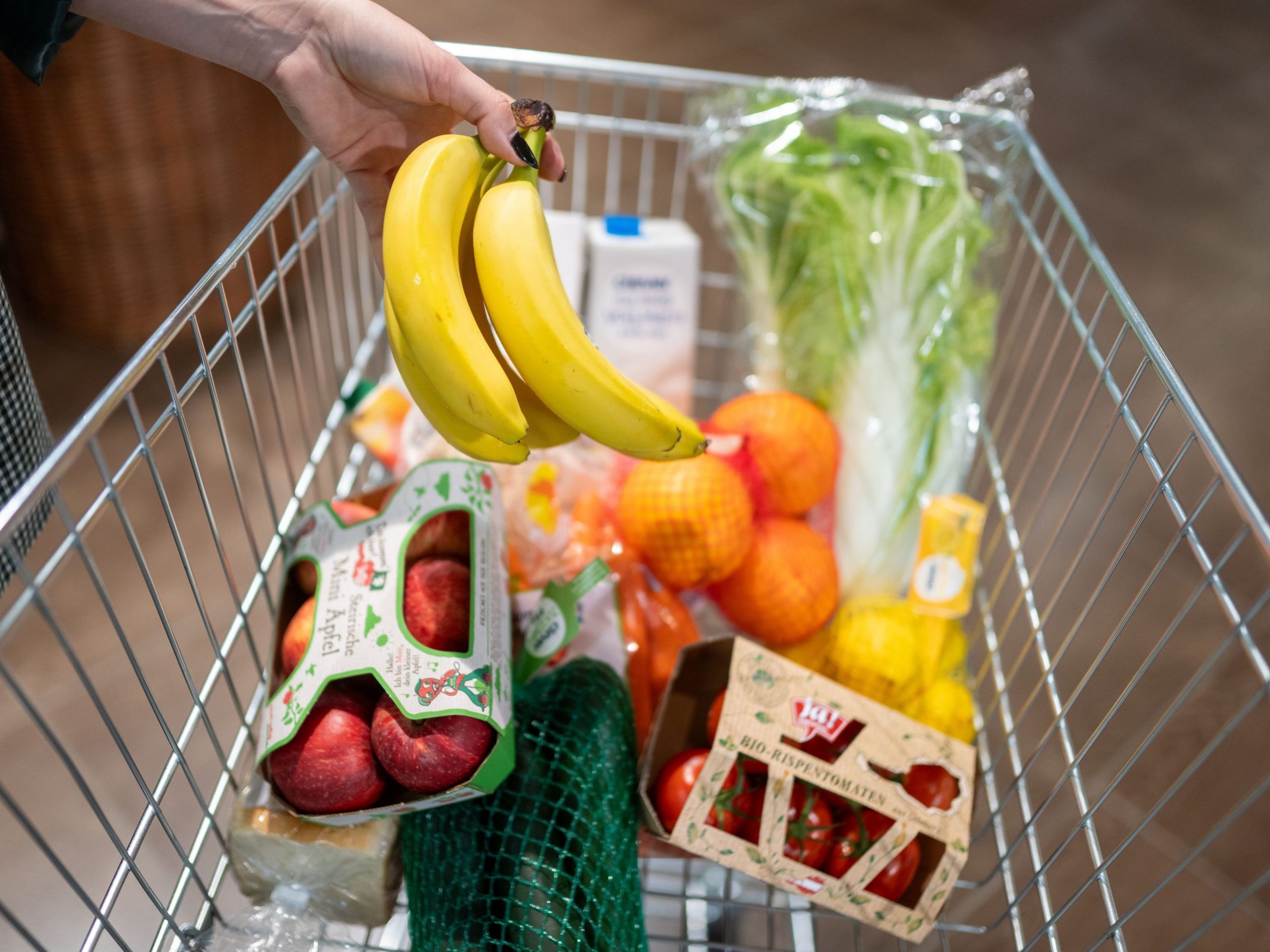Das Momentum Institut hat einen Maßnahmenkatalog gegen hohe Lebensmittelpreise ausgearbeitet. Das Momentum Institut hat einen Maßnahmenkatalog gegen hohe Lebensmittelpreise ausgearbeitet.
