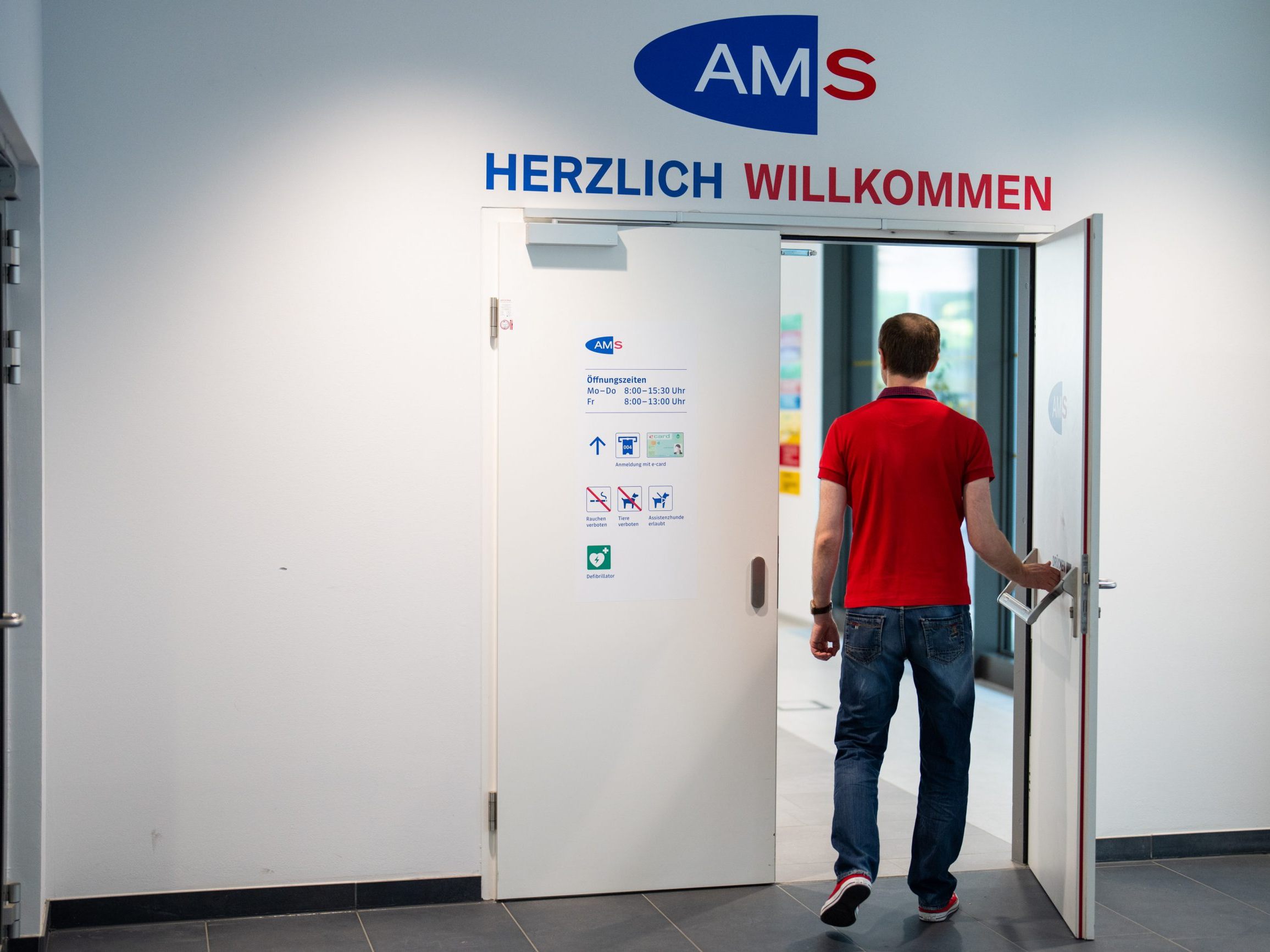 Arbeitslosenquote kletterte auf 6,7 Prozent. Arbeitslosenquote kletterte auf 6,7 Prozent.