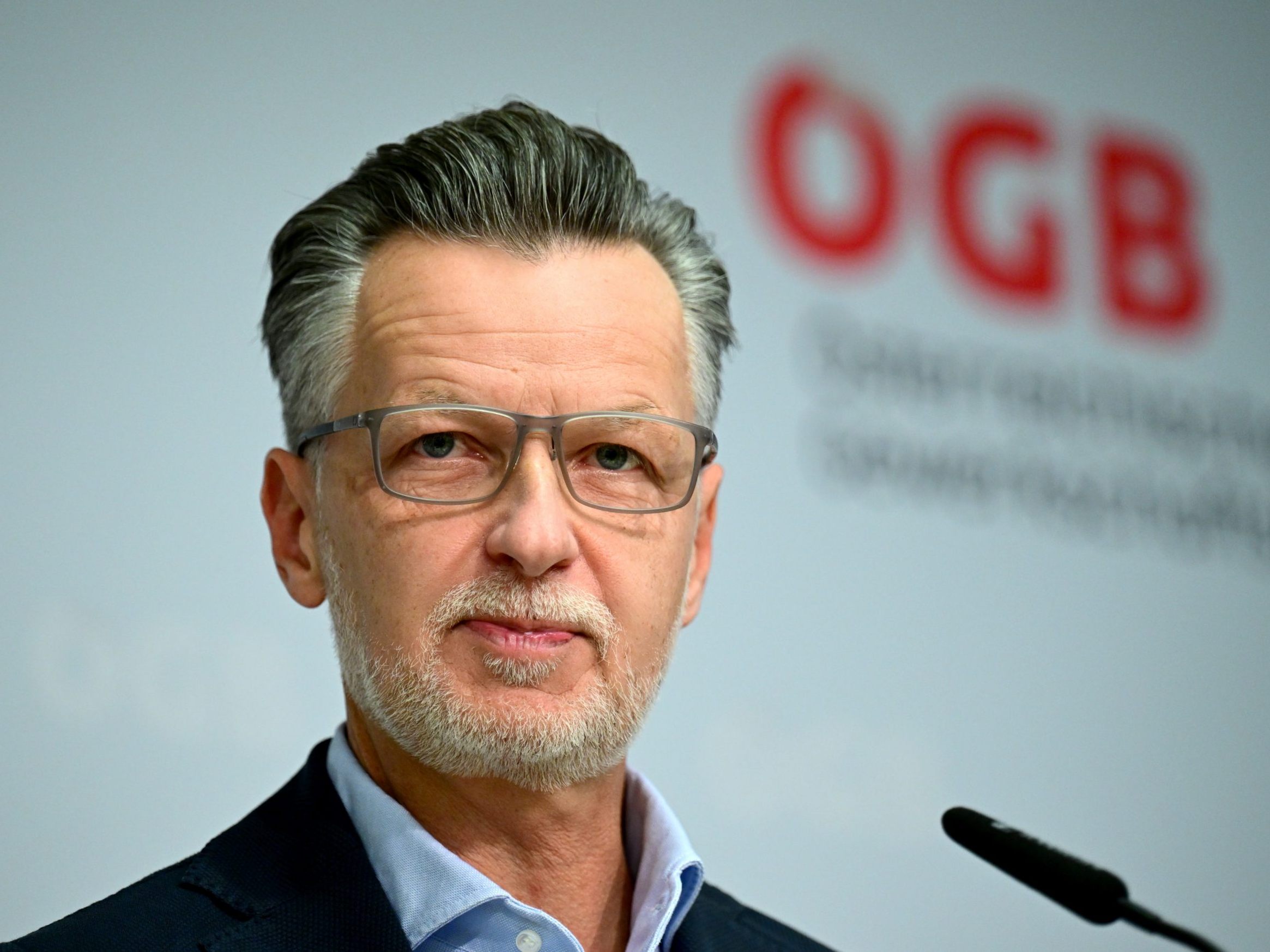 Gewerkschaftschef Hebenstreit fordert mehr Regeln für Security. Gewerkschaftschef Hebenstreit fordert mehr Regeln für Security.