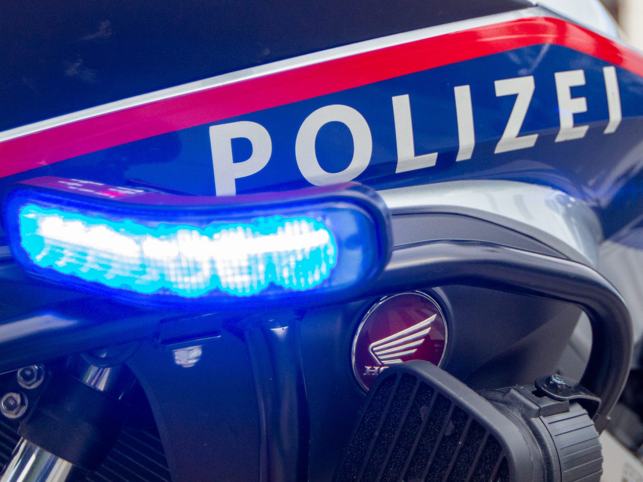 Die Wiener Polizei forschte den Motorradfahrer aus. Die Wiener Polizei forschte den Motorradfahrer aus.